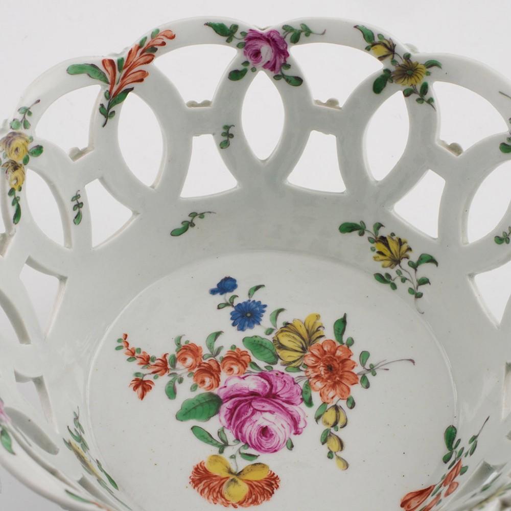 18th Century First Period Worcester Porcelain Pierced Basket c1770 For Sale