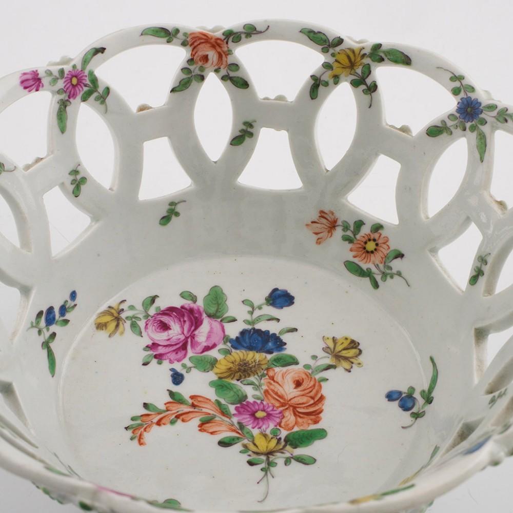 Late 18th Century First Period Worcester Porcelain Pierced Basket c1770 For Sale