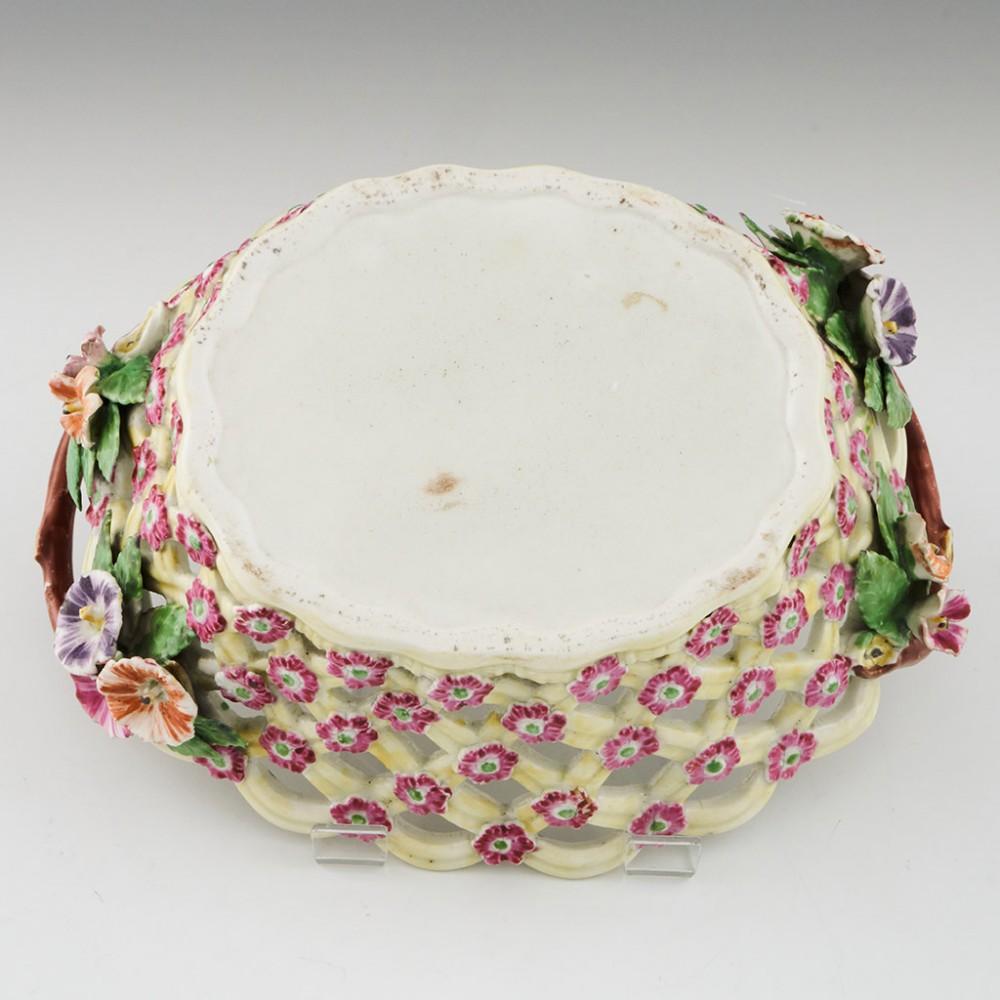 Porcelain First Period Worcester Yellow Ground Basket, circa 1770 For Sale