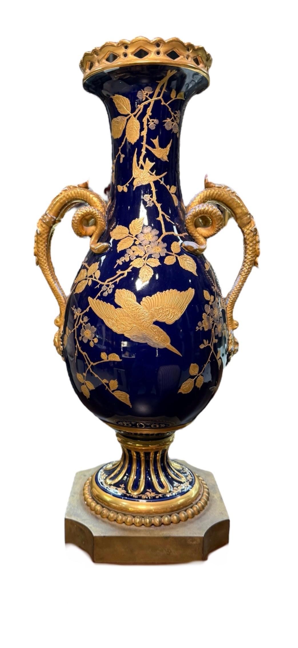 Fischer And Mieg Gilt Cobalt Blue Porcelain Urn Vase For Sale 3