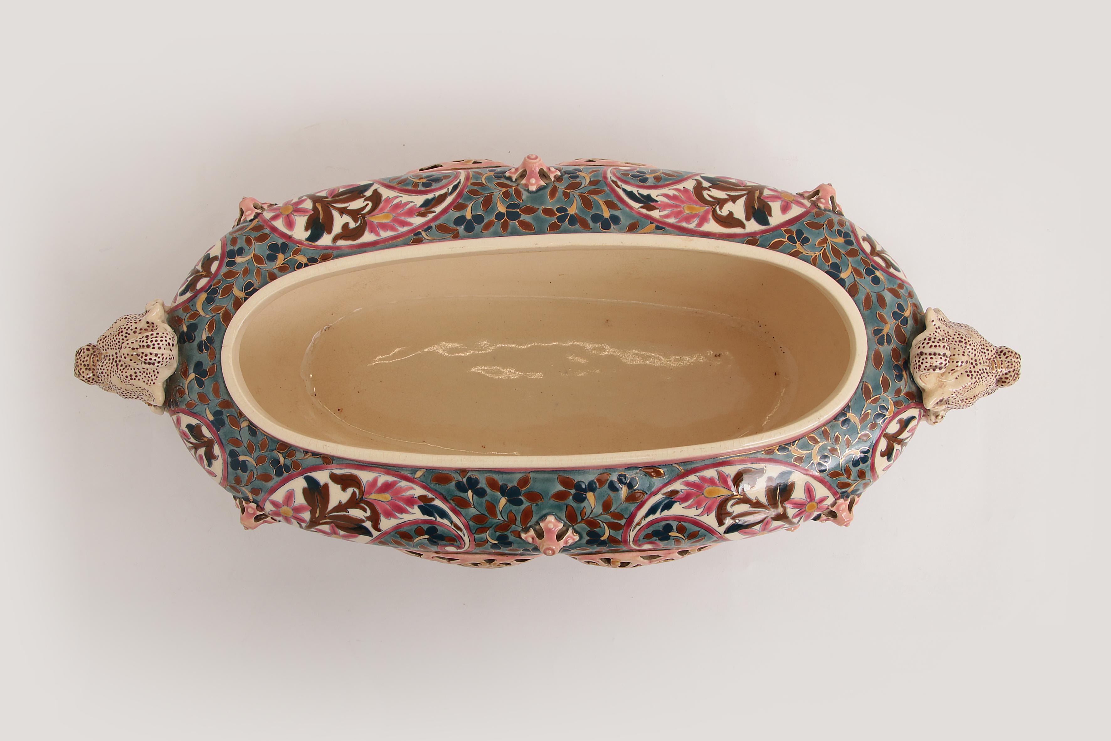 Fischer Budapest Bowl with Beautiful Colors and Dragon Heads, 19th Century 12