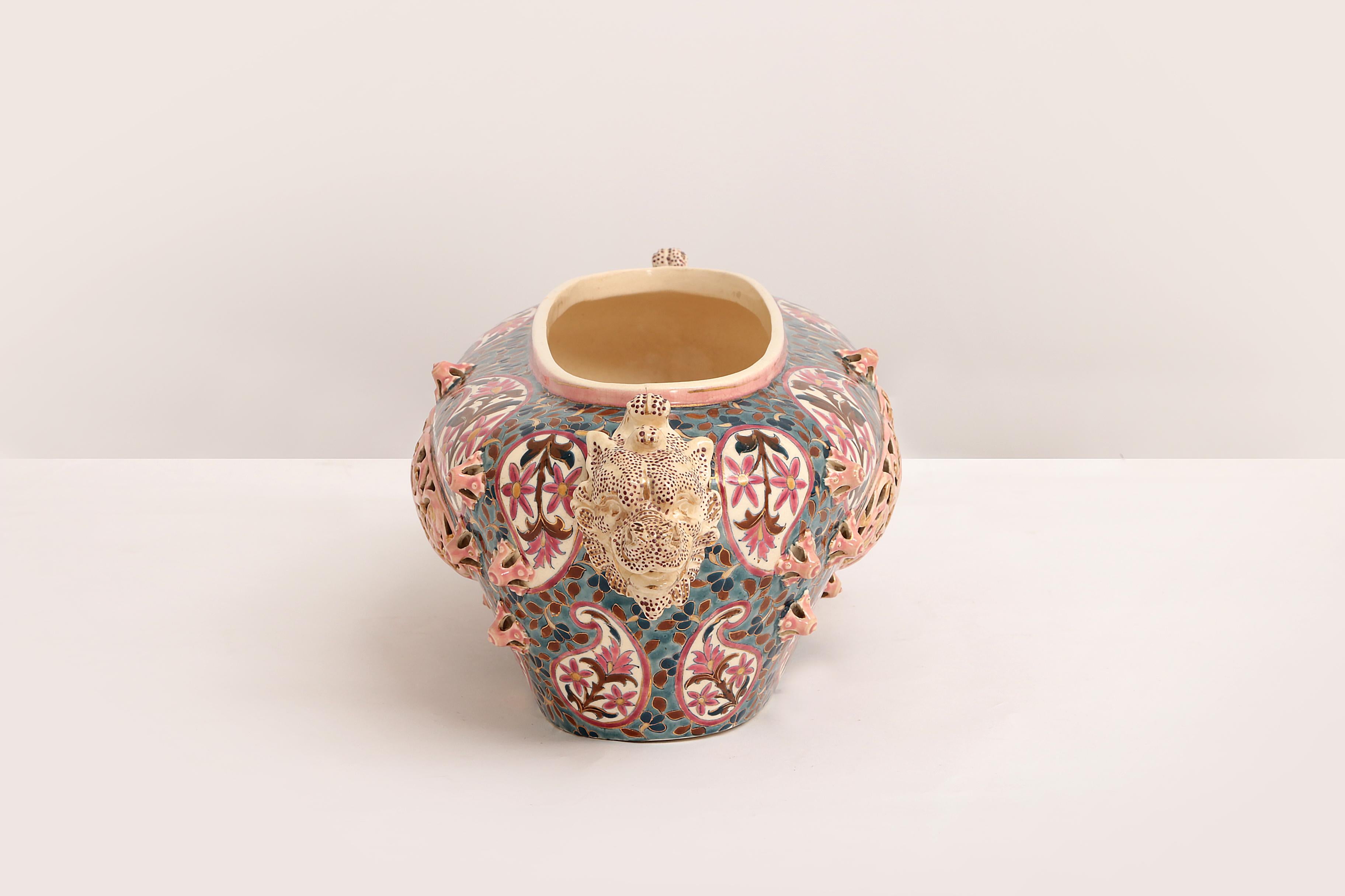Fischer Budapest Bowl with Beautiful Colors and Dragon Heads, 19th Century In Good Condition In Oostrum-Venray, NL
