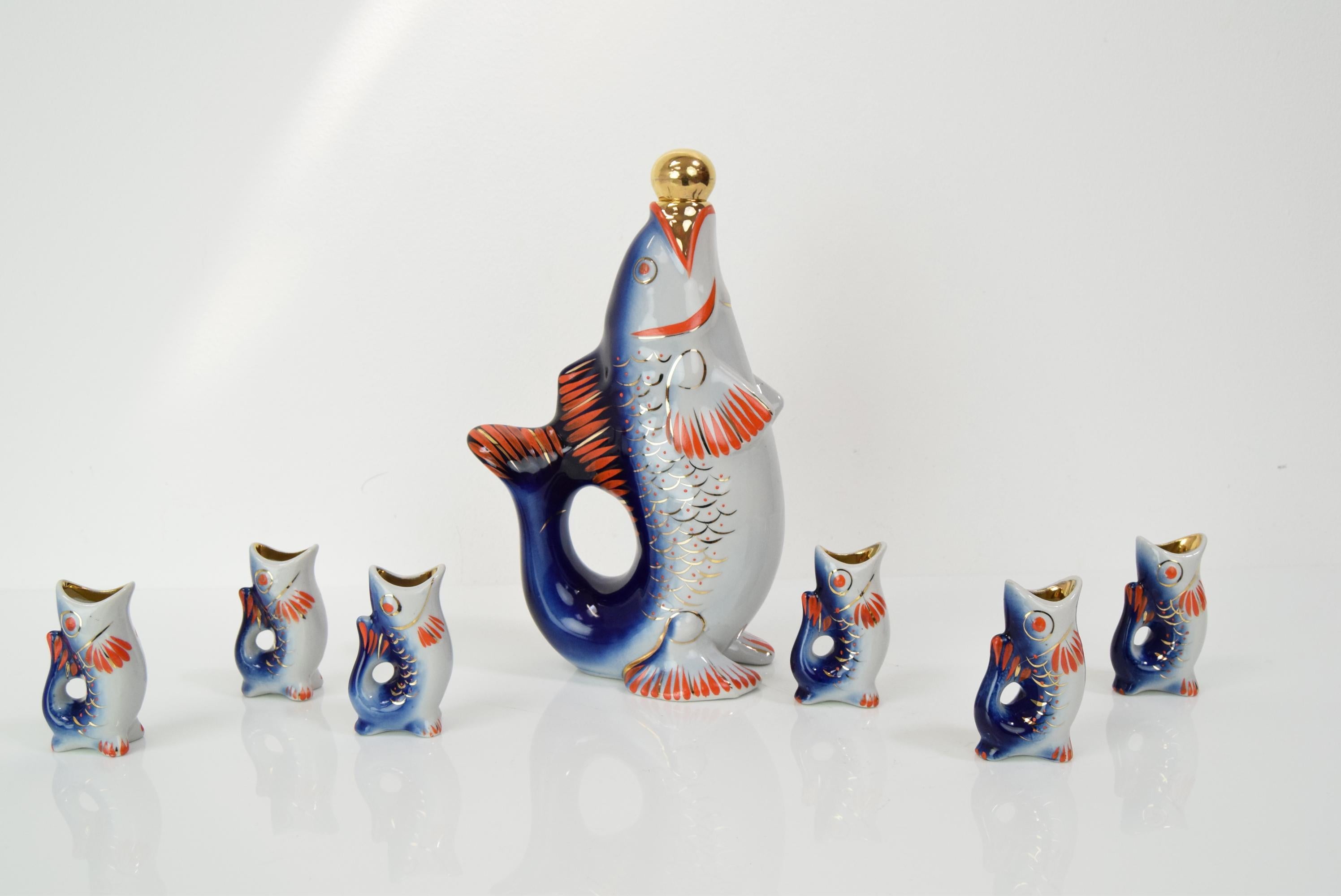 Fish Decanter Soviet Drinking Set Porcelain Fish Carafe Shots Glass, 1950's For Sale 1