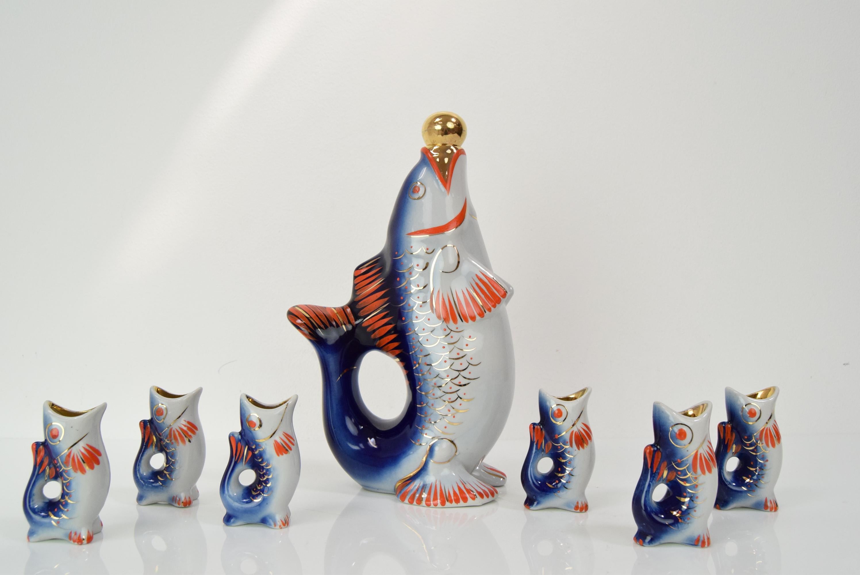 Made in Russia
Made of Porcelain
shots glass:Height 8cm
 :Depth 5cm
 Width 3cm
Re-polished
Good Original condition.