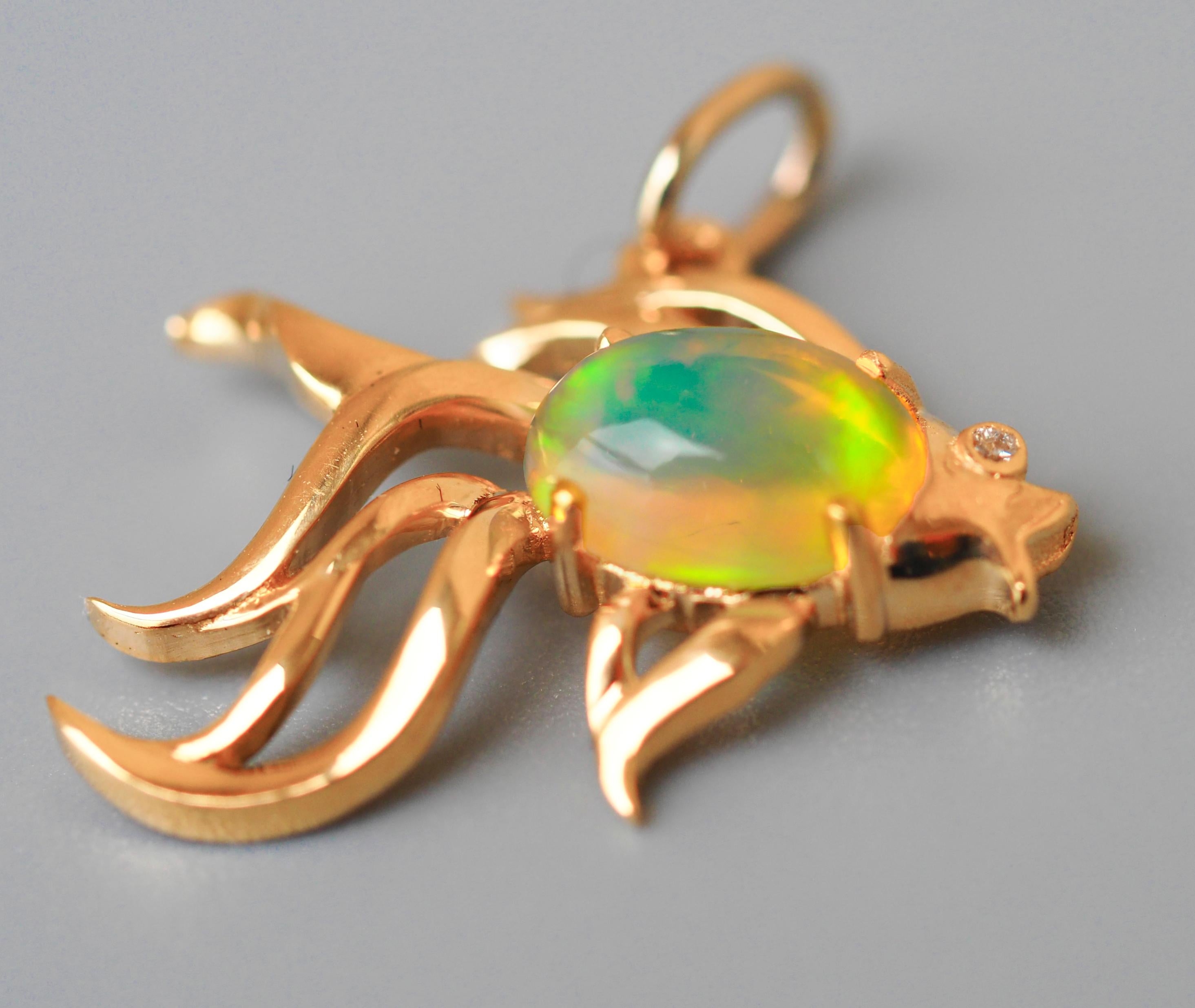 Fish Design 14k Gold Pendant with Opal and Diamond For Sale 4
