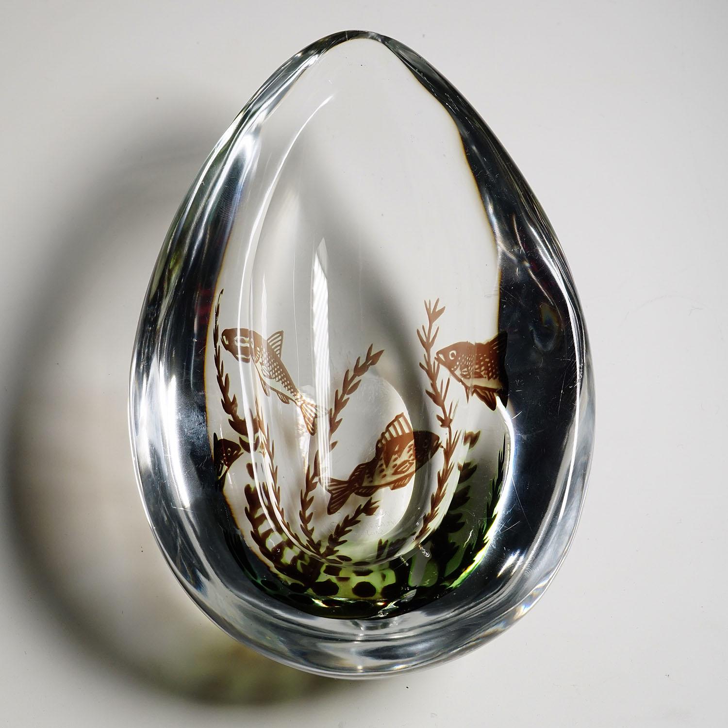 Verre d'art Bol à raisin de poisson d'Edward Hald pour Orrefors, Suède, 1957 en vente