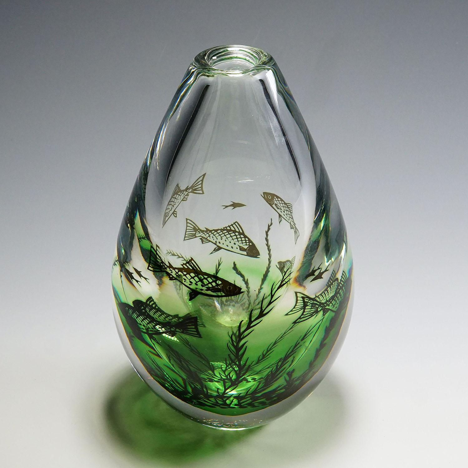 Mid-Century Modern Fish Graal Vase by Edward Hald for Orrefors, Sweden For Sale