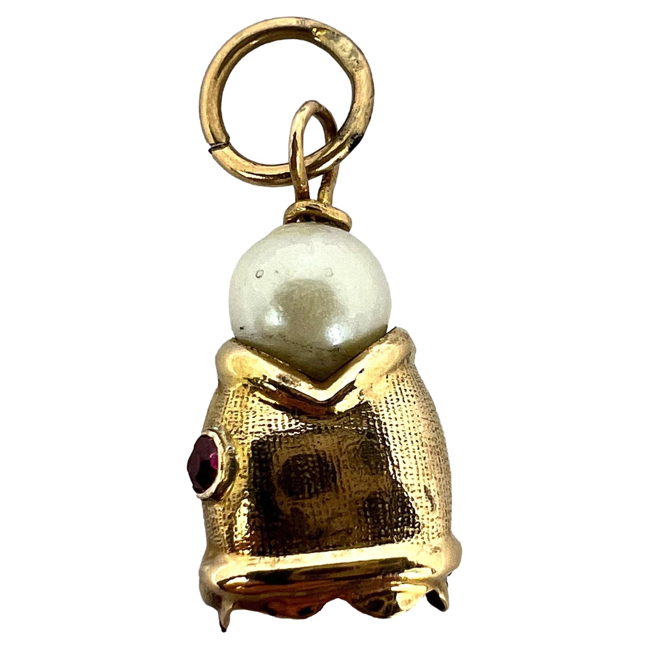 Fish Head 18K Yellow Gold Pearl Charm Pendant