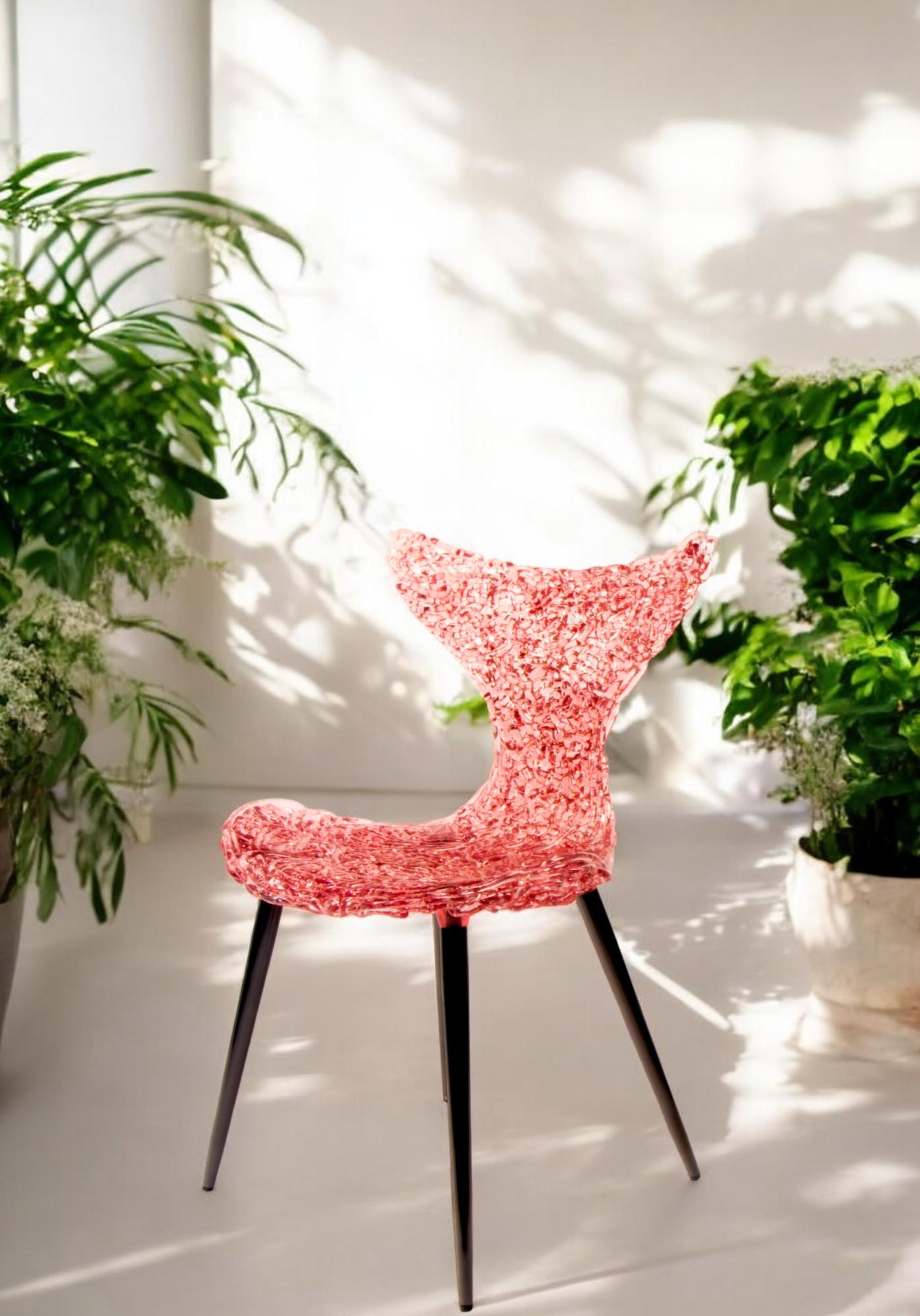 Sedia innovativa - Design fluido con riflessi di luce e opzioni di colore audaci In condizioni discrete in vendita a Monroe, NY