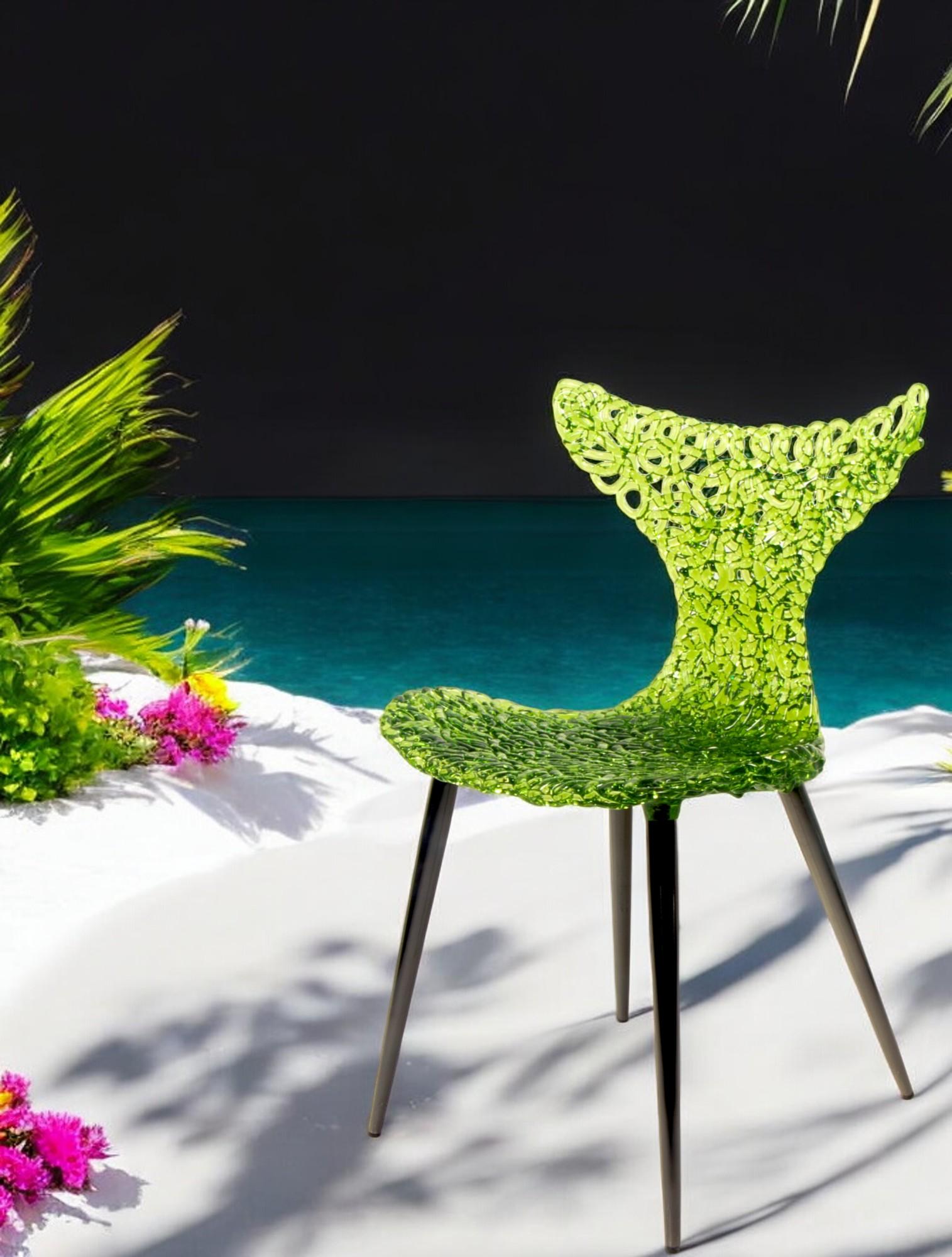 Art Déco Sedia innovativa - Design fluido con riflessi di luce e opzioni di colore audaci in vendita