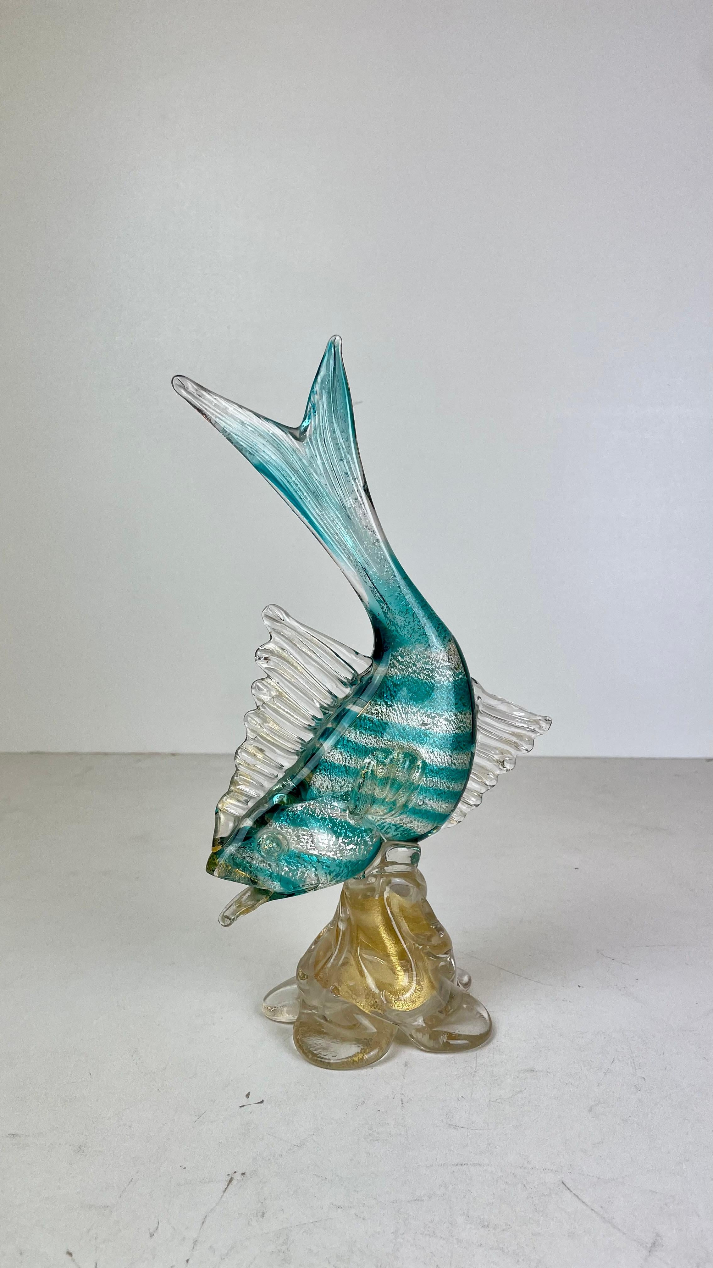 Verre Sculpture en verre de Murano représentant un poisson, années 1960 en vente