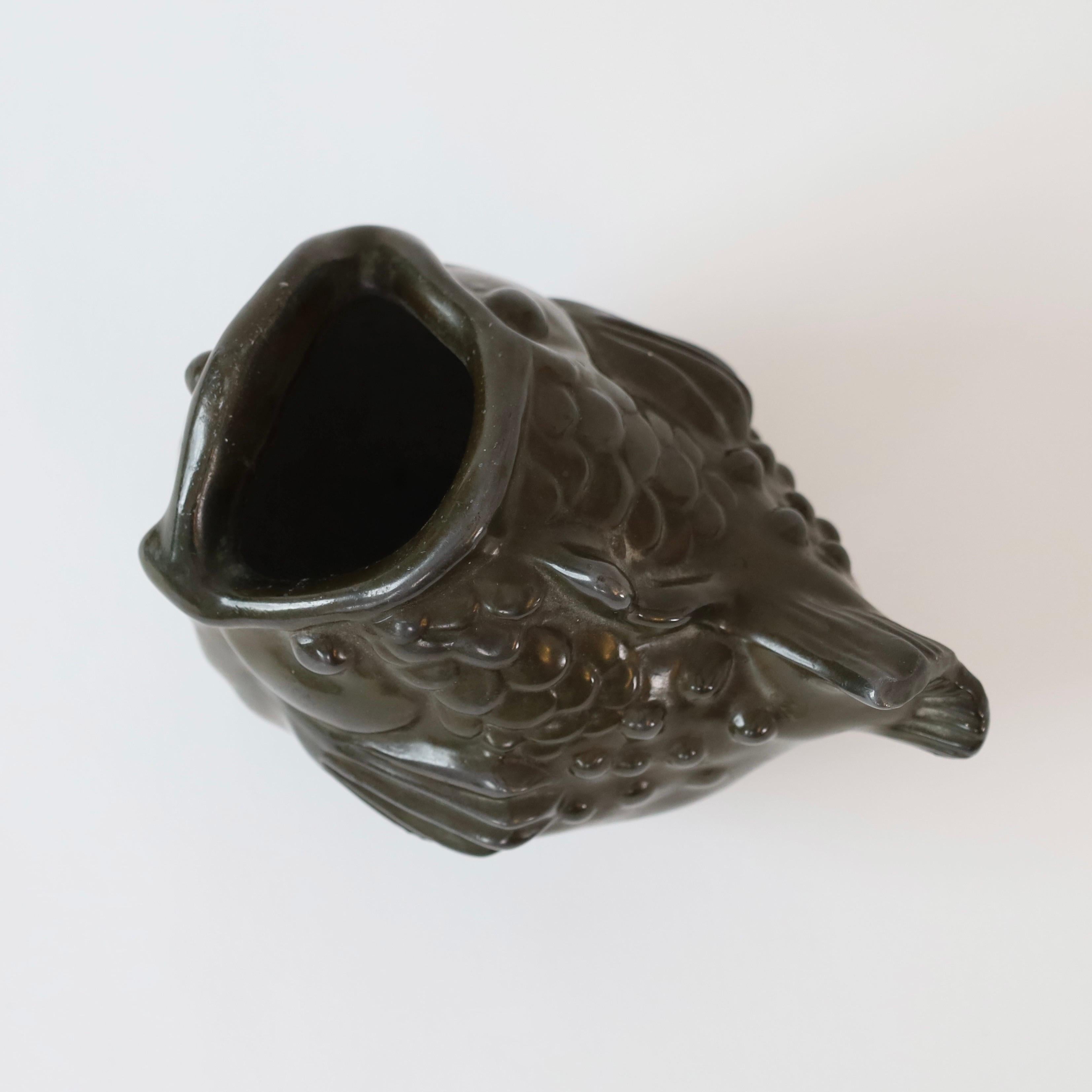 Vaso Diskometal Art Deco a forma di pesce di Just Andersen, anni '30, Danimarca in vendita 2