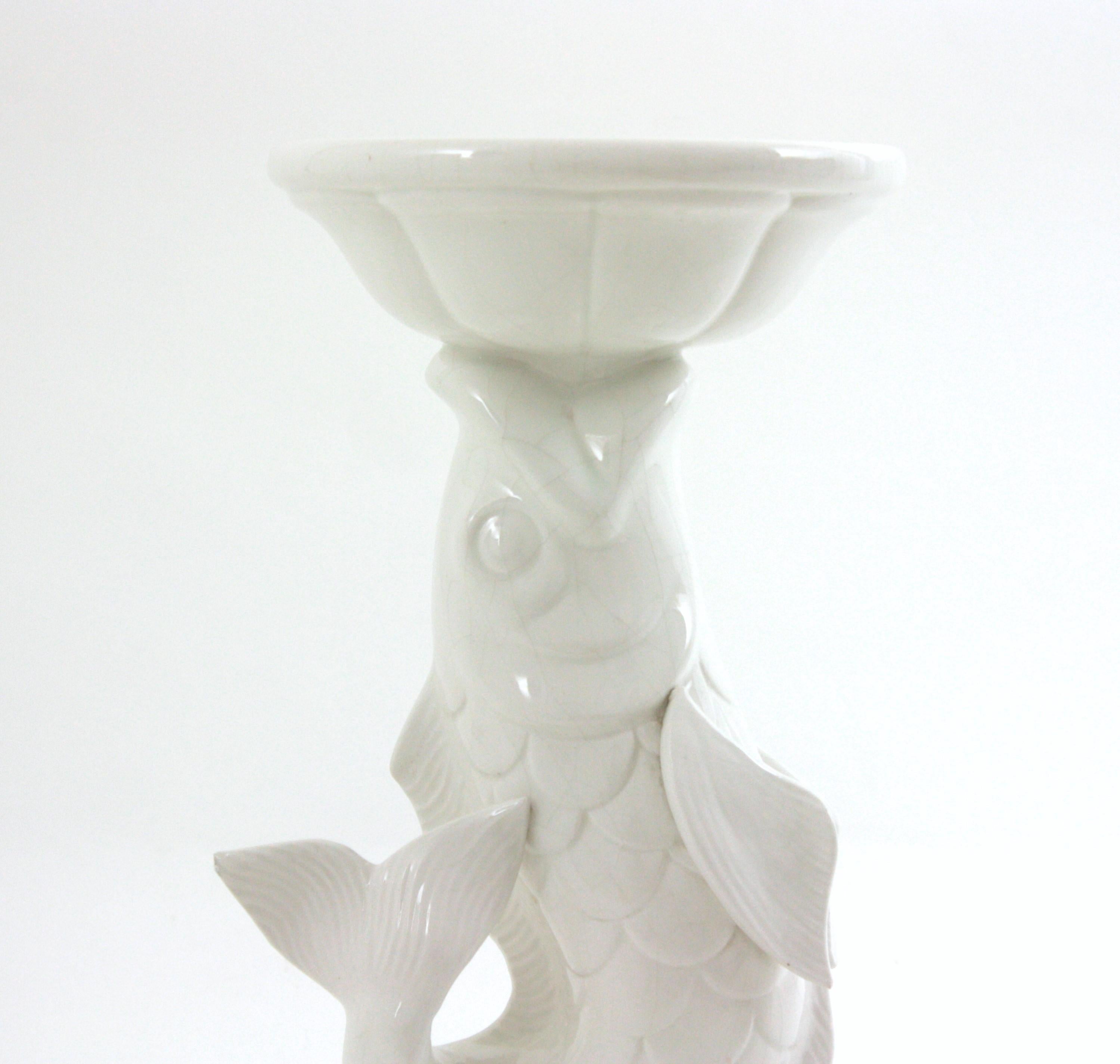 Smaltato Tavolino a forma di pesce in ceramica bianca, Spagna 1950 in vendita