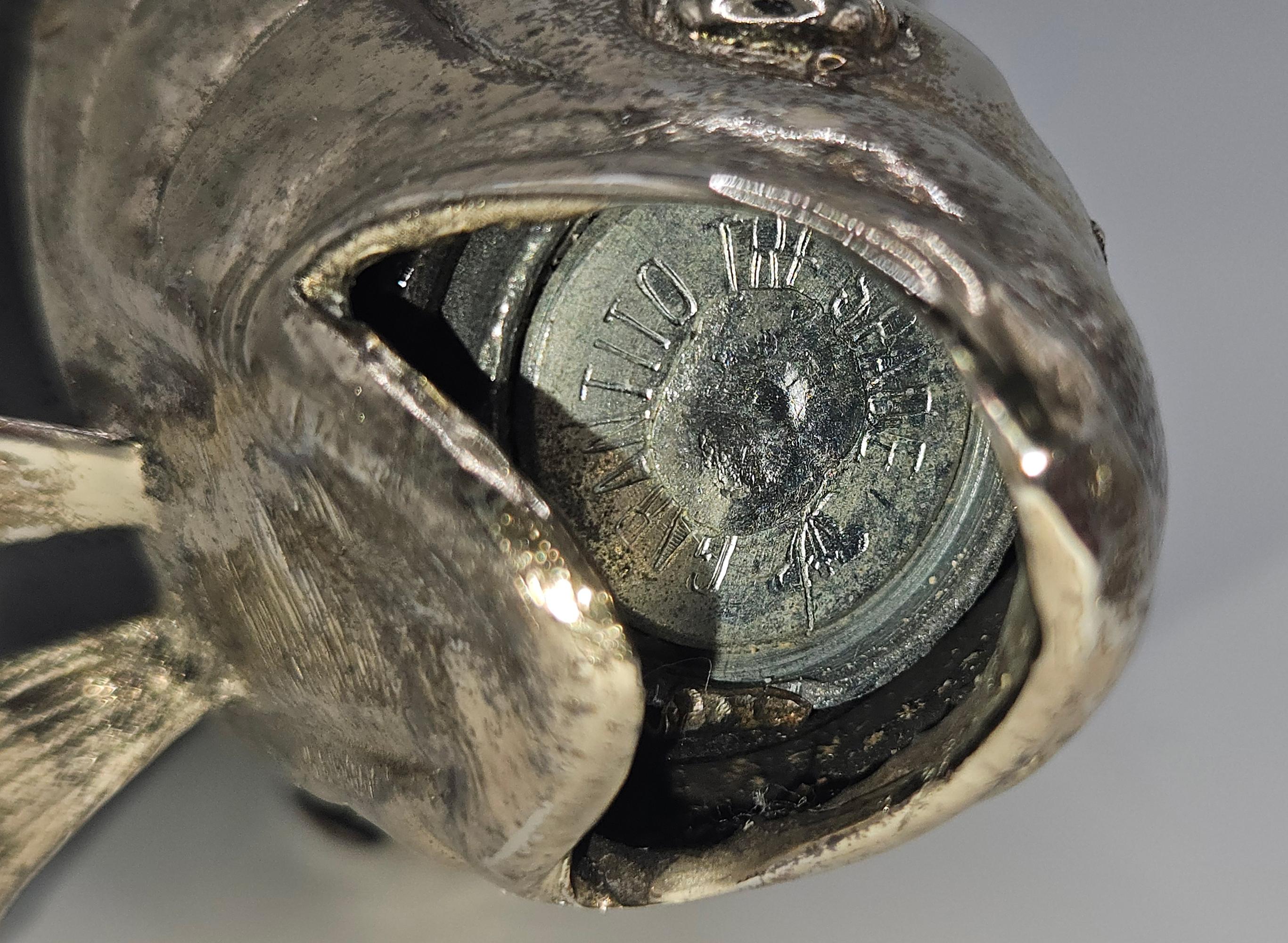 Moulin à poivre en forme de poisson en métal argenté par Tre Spade, Italie, c. 1960 en vente 1