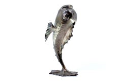 Fish-shaped toothpick holder with reliefs and applications