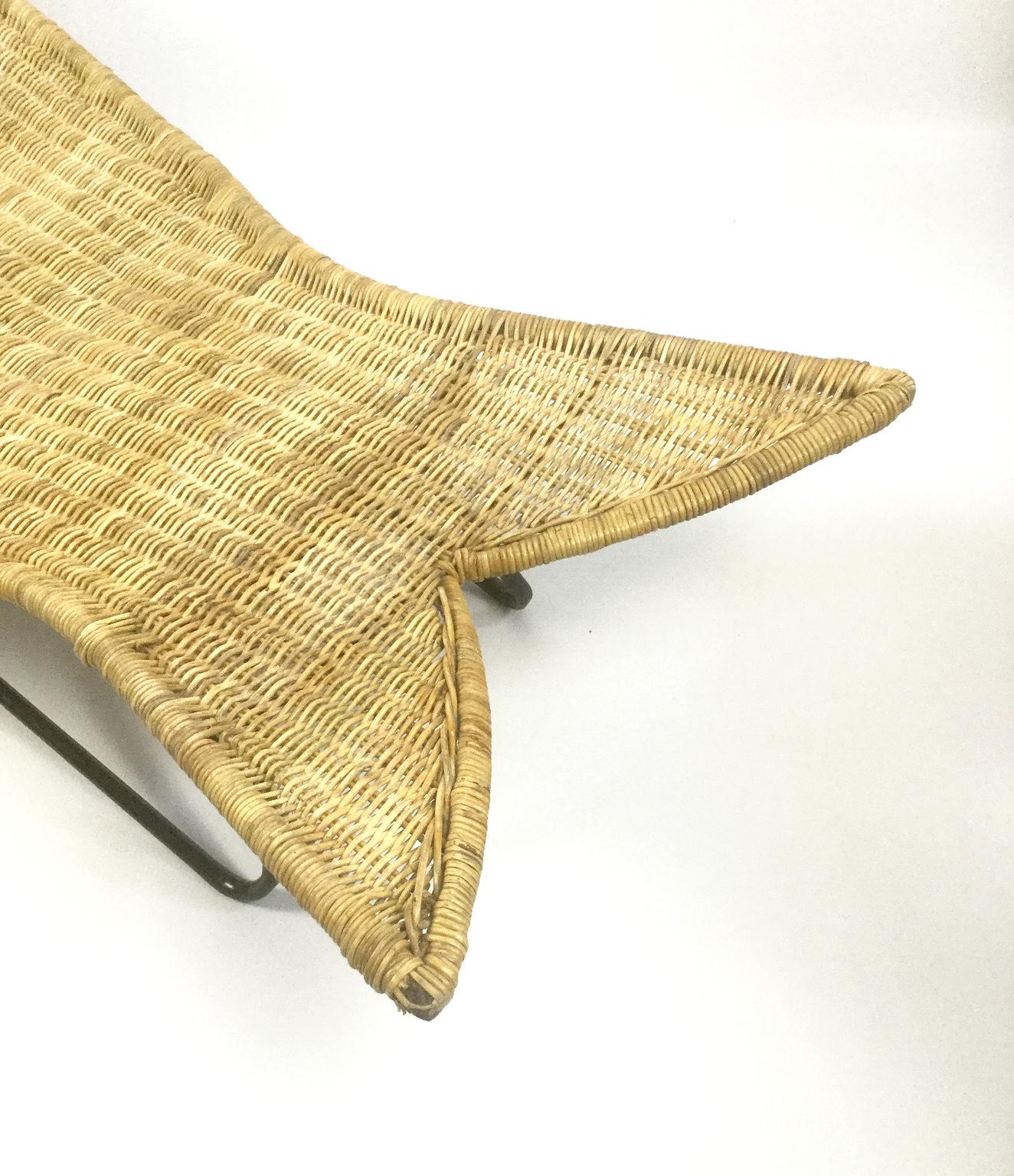 French Fish Shaped Wicker Lounge Chair Attributed to Lina Zervudaki, 1940s