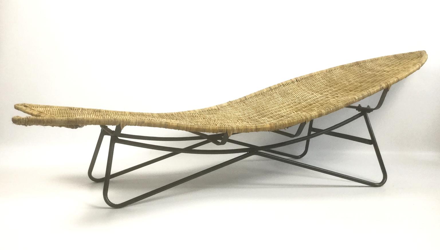 Fish Shaped Wicker Lounge Chair Attributed to Lina Zervudaki, 1940s 1