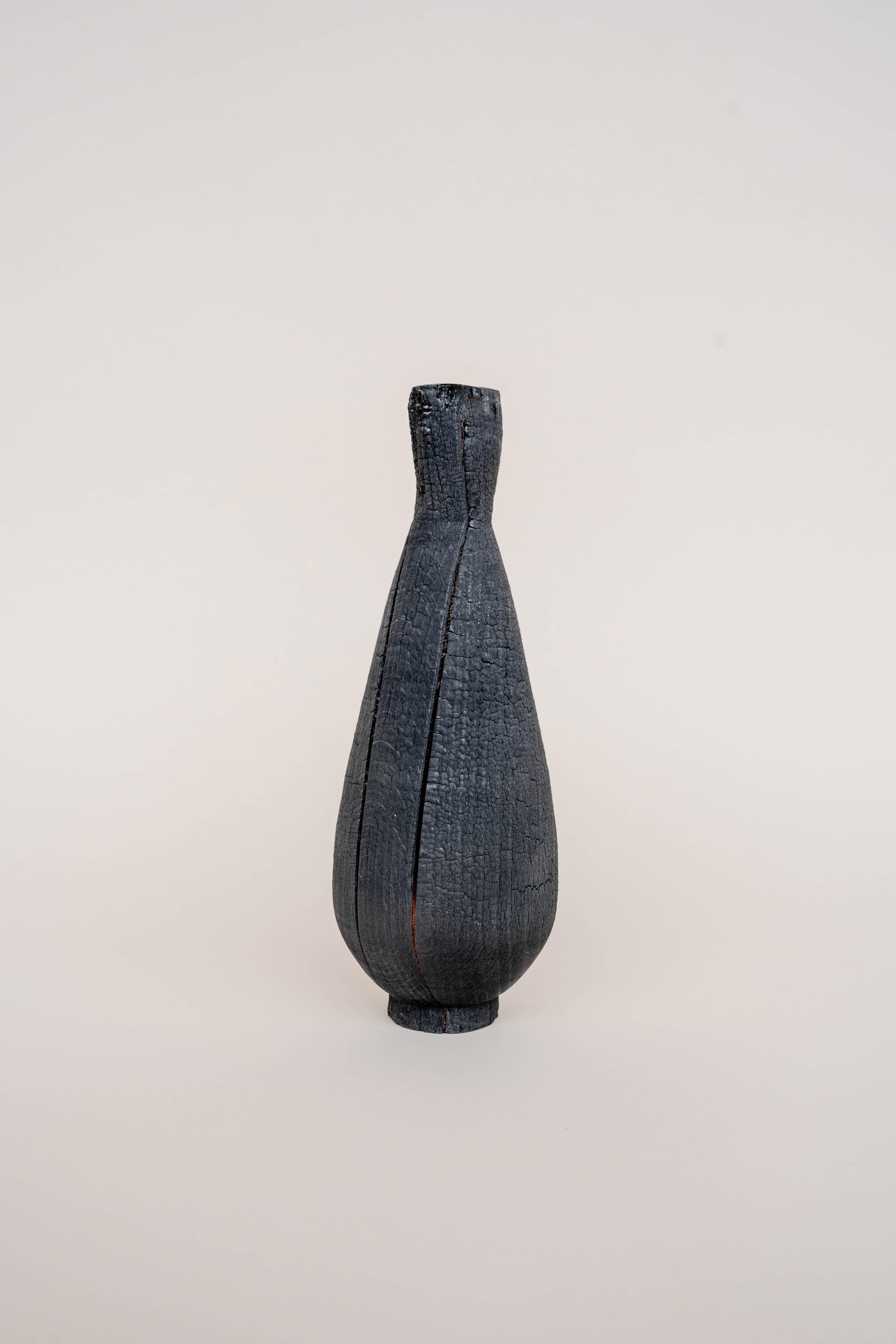 Fish Tail Burnt Vase by Daniel Elkayam For Sale 2