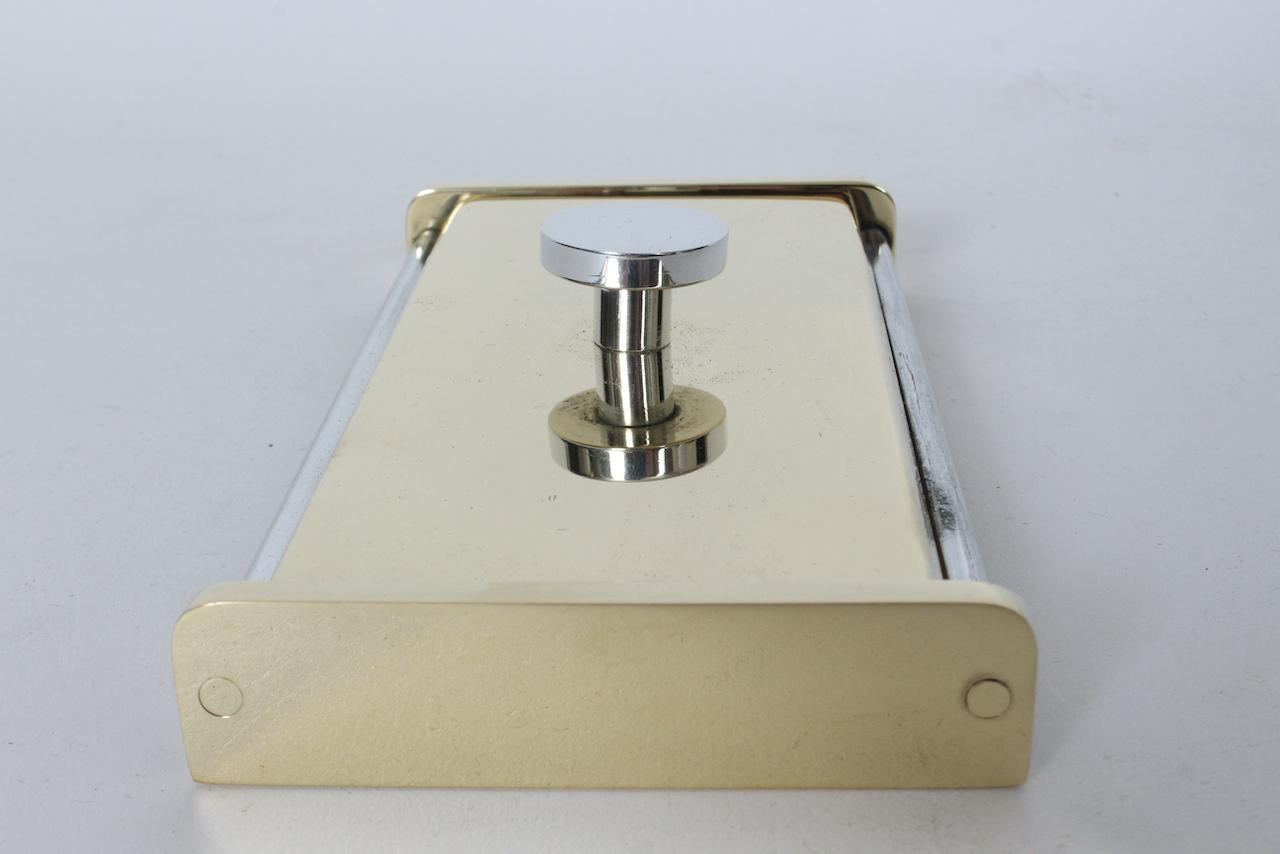 Scatola con coperchio in ottone lucido e alluminio Fisher-Crome, circa anni '40 in vendita 5