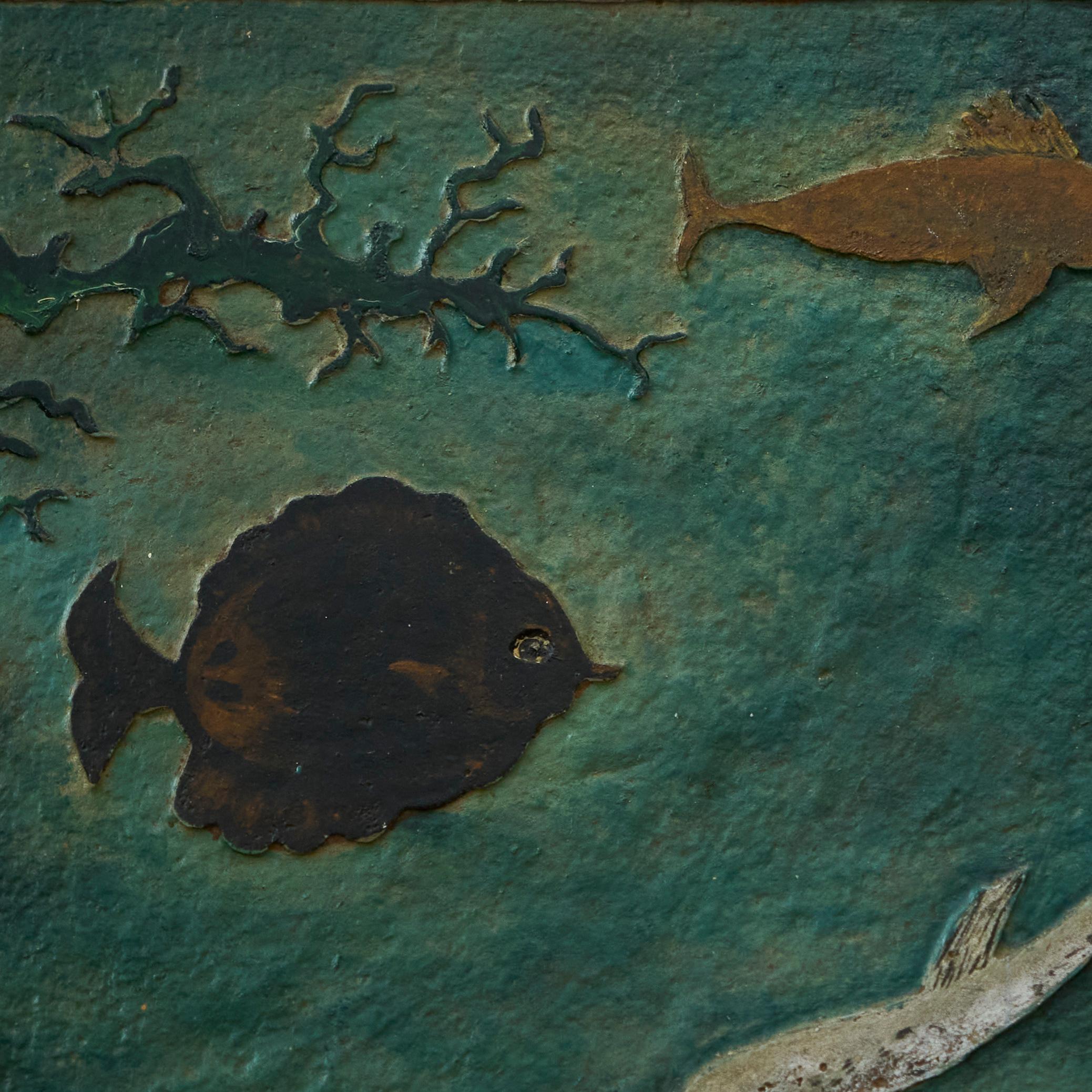 Panneau mural décoratif Poissons par Eternit Début du 20e siècle Bon état - En vente à Tilburg, NL