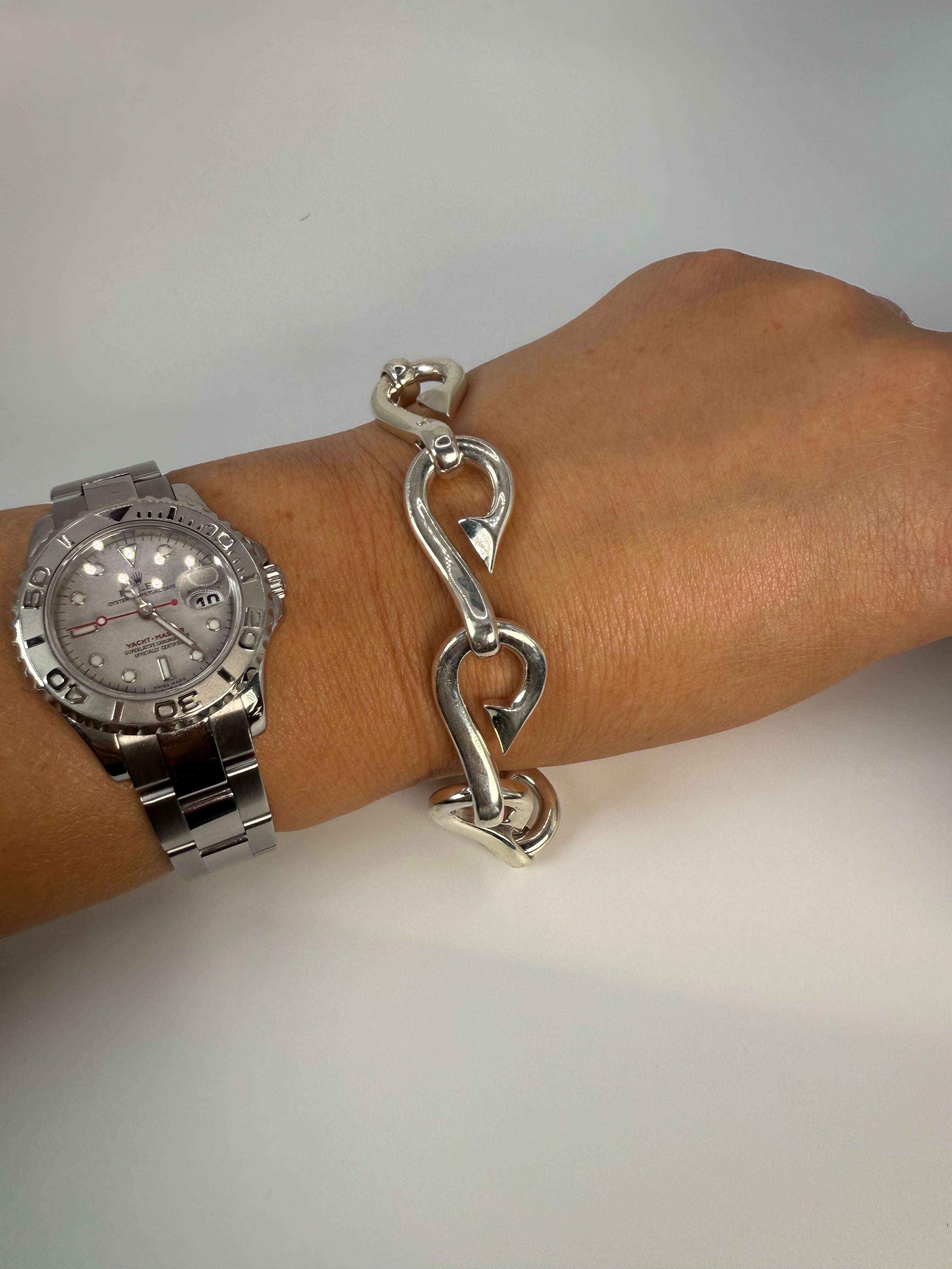 Bracciale ad amo in argento in vendita 1