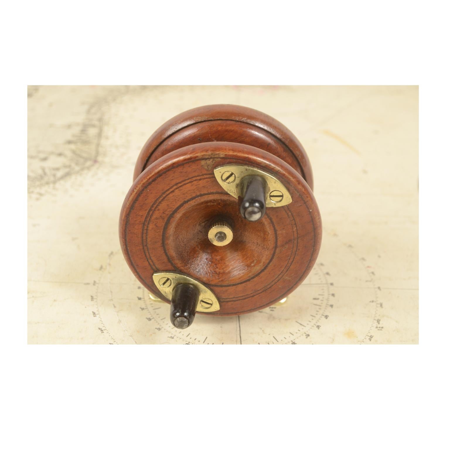 British Fishing Reel Made of Turned Oak and Brass, UK, Early 1900s
