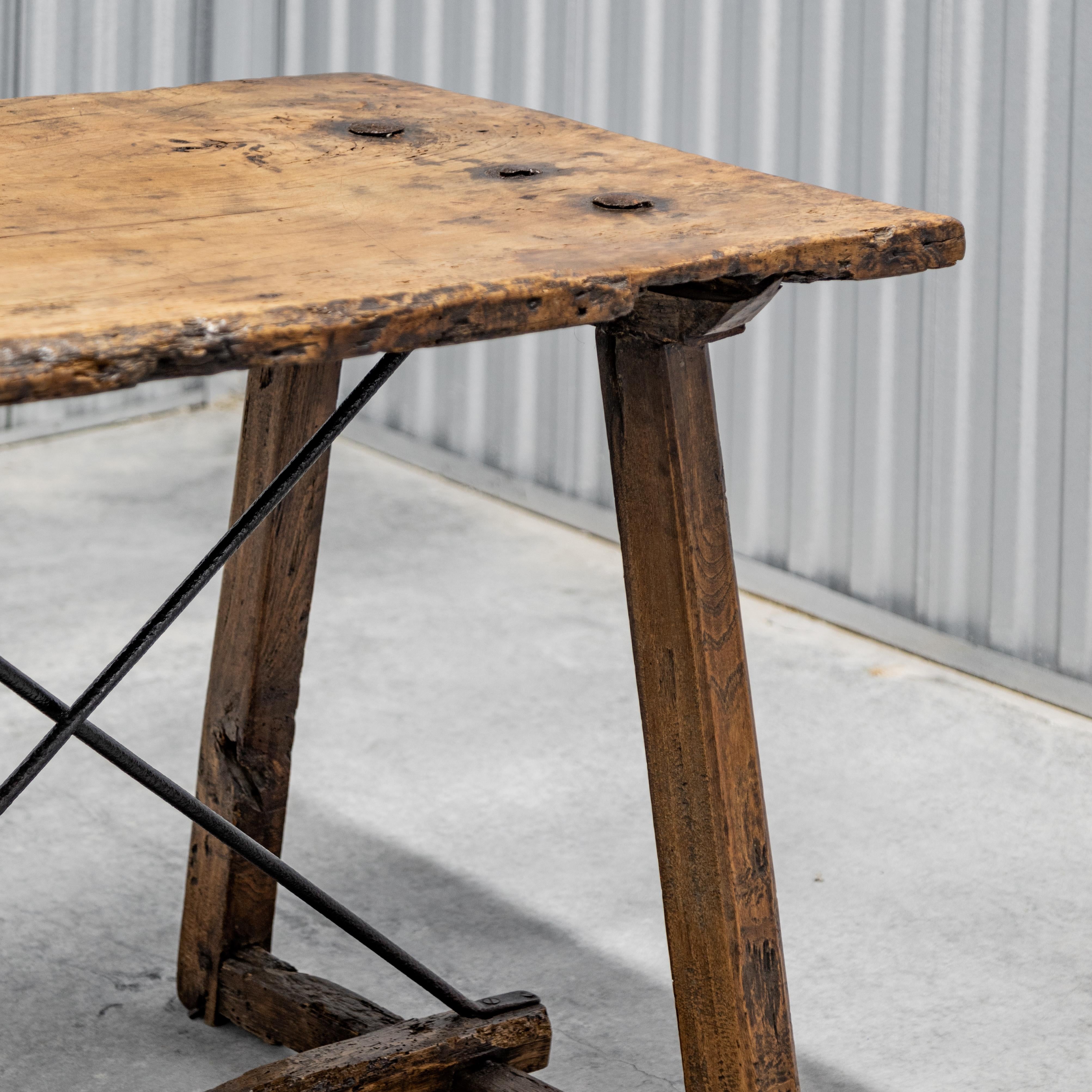 Fer Table de poissonnier