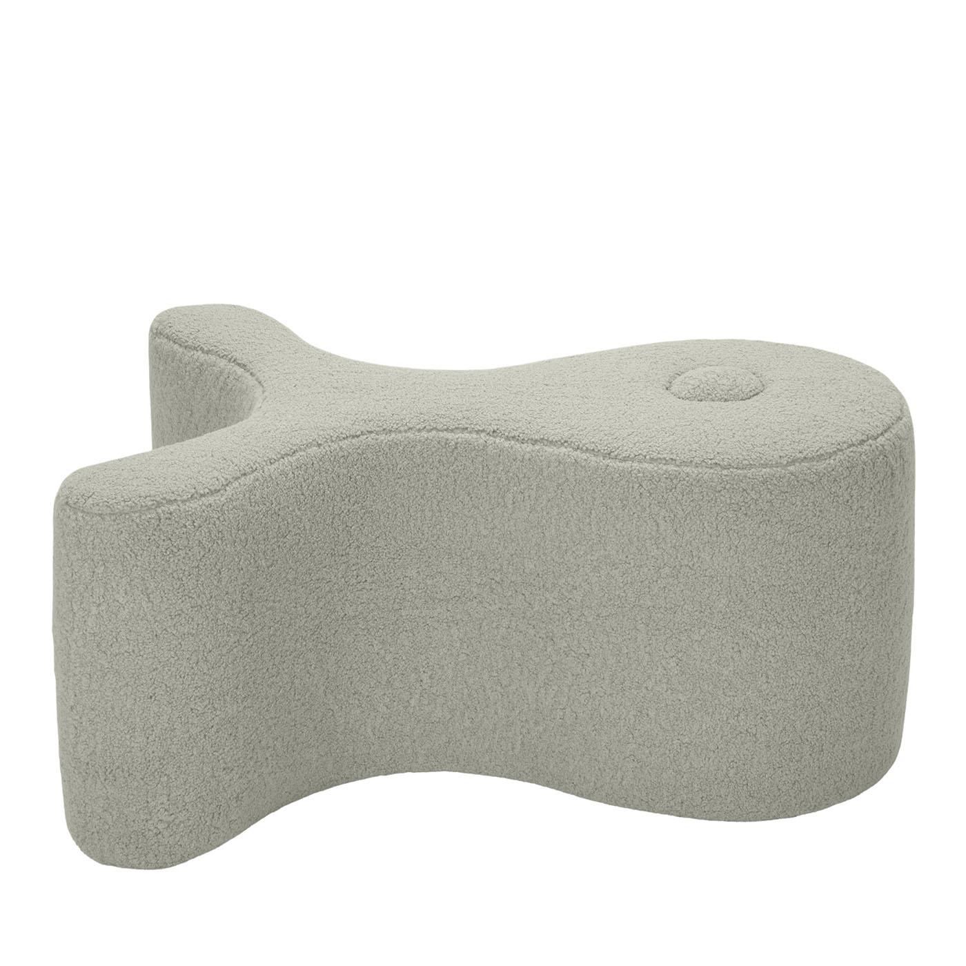 Le pouf gris FISK constitue un ajout chic et polyvalent à tout espace moderne. Son tissu gris doux et texturé offre un aspect sophistiqué tout en procurant un grand confort. Idéal comme repose-pieds, comme siège supplémentaire ou comme accent