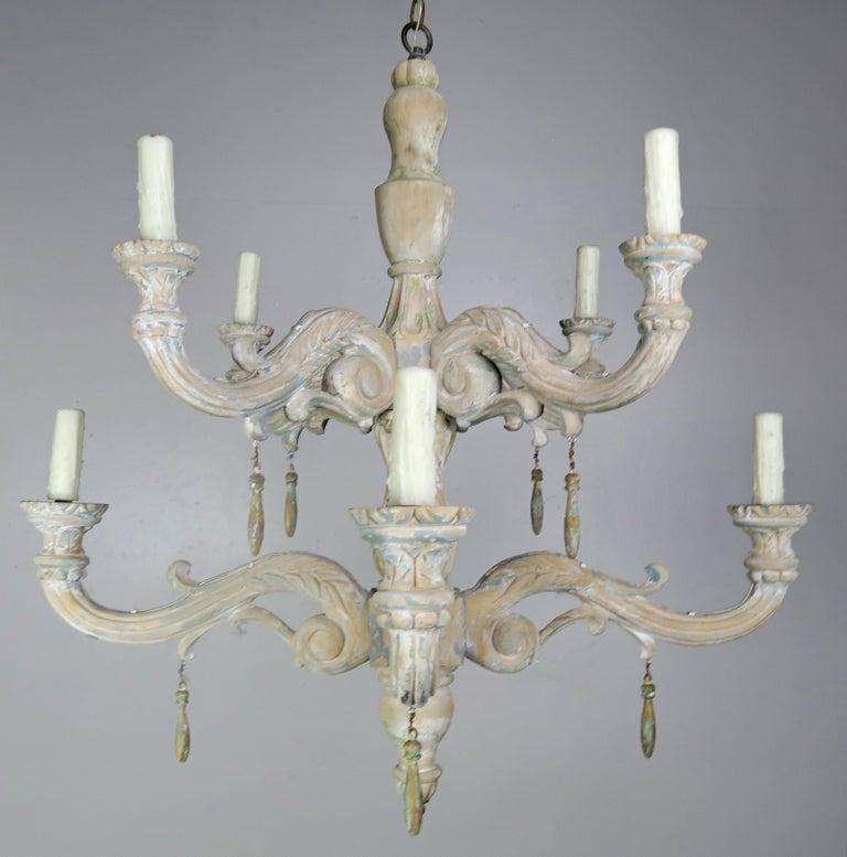 XXI secolo e contemporaneo Lampadario FisK a otto luci in Wood intagliato con nappe di Miamar Home in vendita