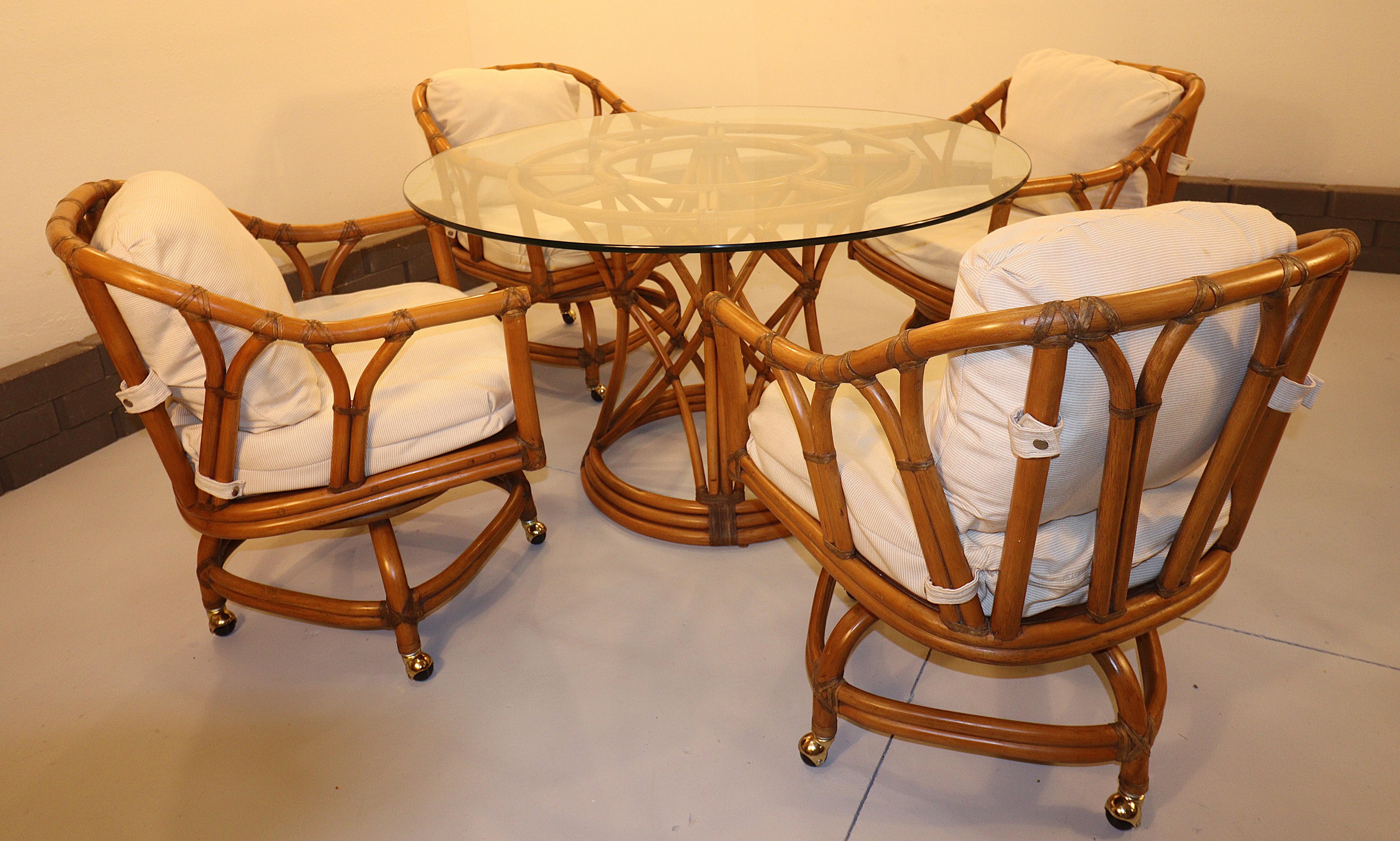 Fisks Reed Mid Century Rattan Esstischgarnitur mit Tisch im Angebot 3