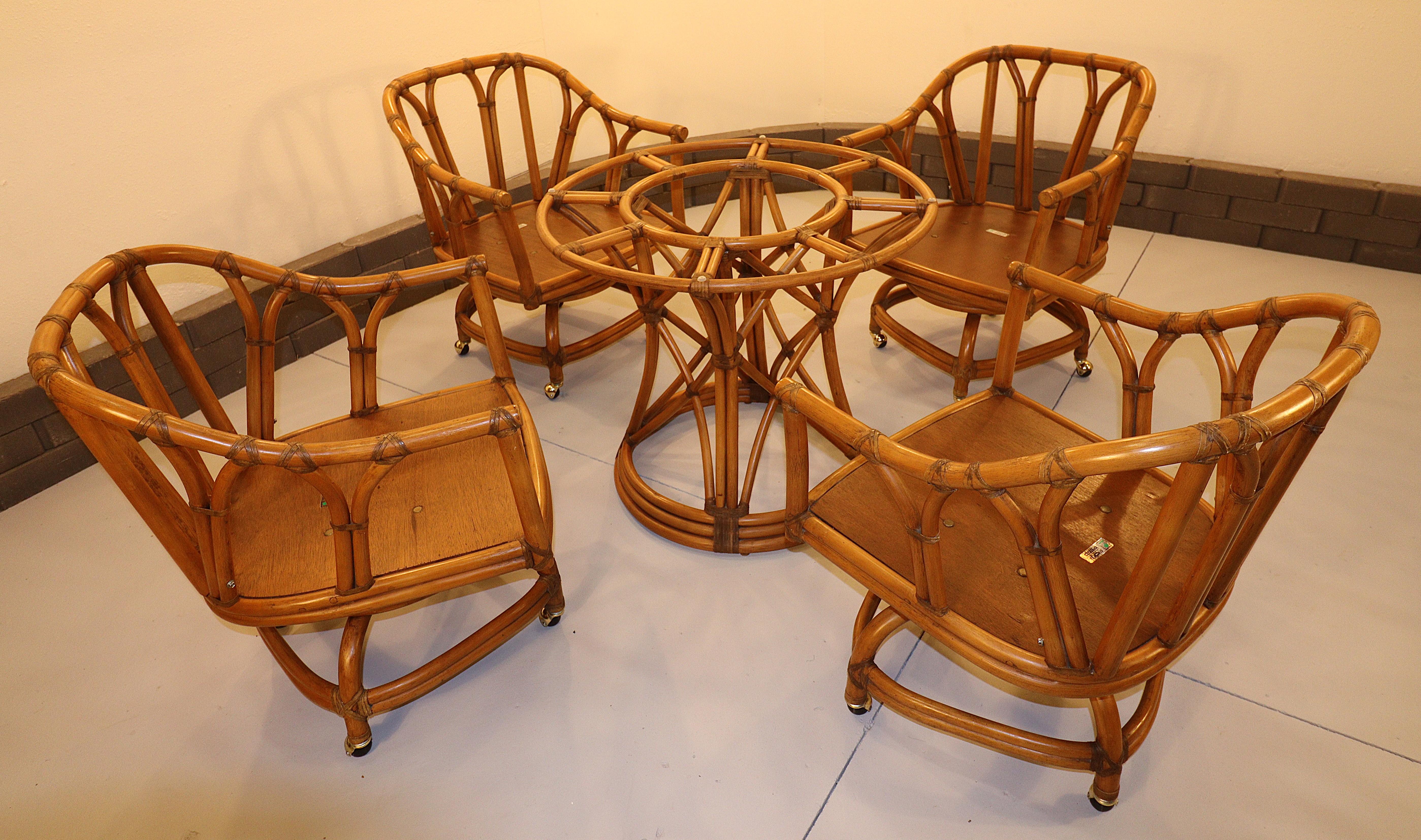 Fisks Reed Mid Century Rattan Esstischgarnitur mit Tisch im Angebot 1