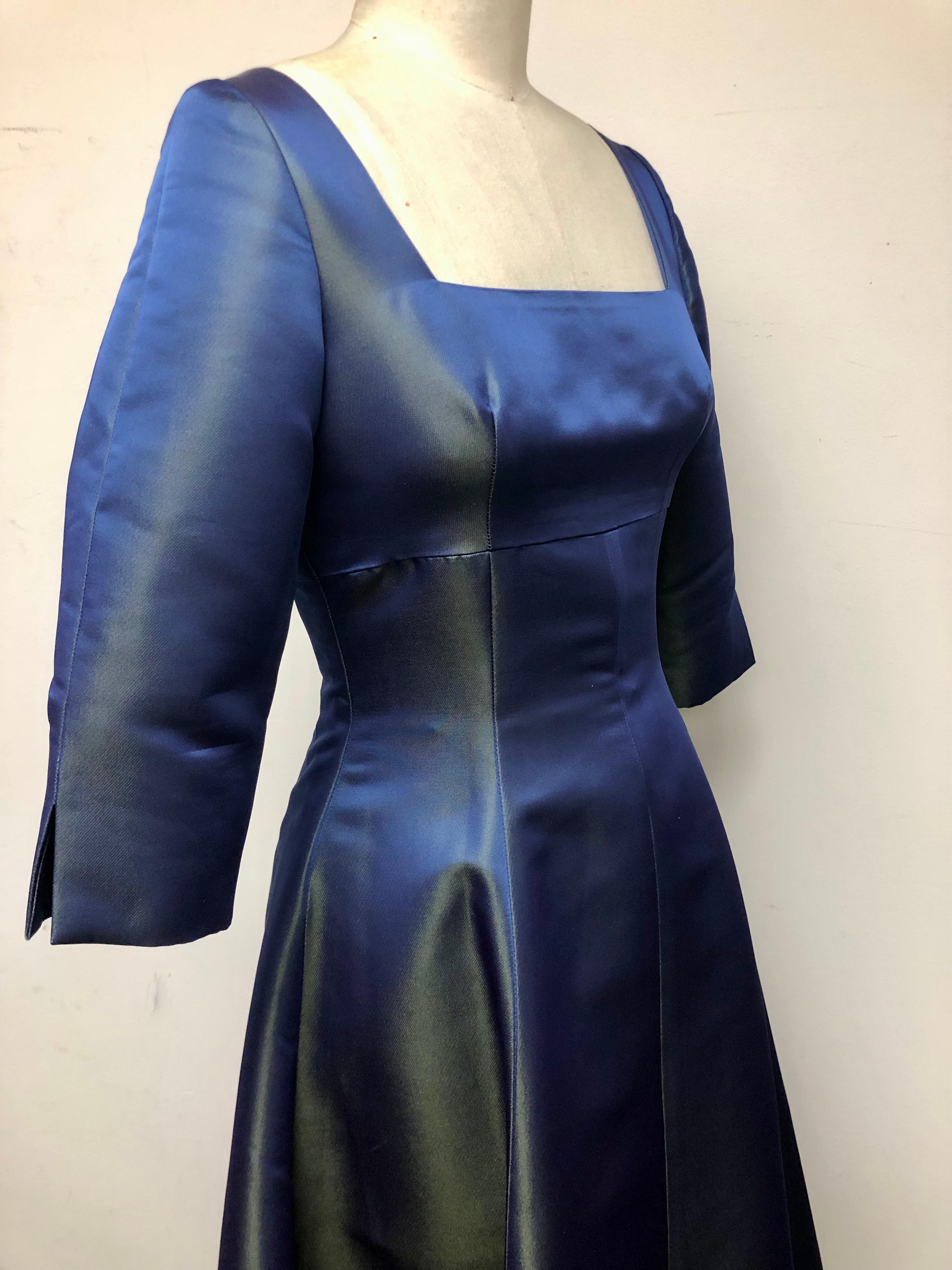 Fit & Flare Dress in Iridescent Satin with Square Neck and 3/4 Sleeve  In Excellent Condition For Sale In Los Angeles, CA