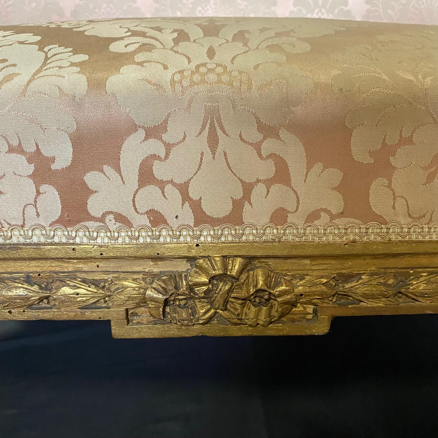 Fit for a Queen Giltwood & Rose Damask Sofa from Salon Suite For Sale 6