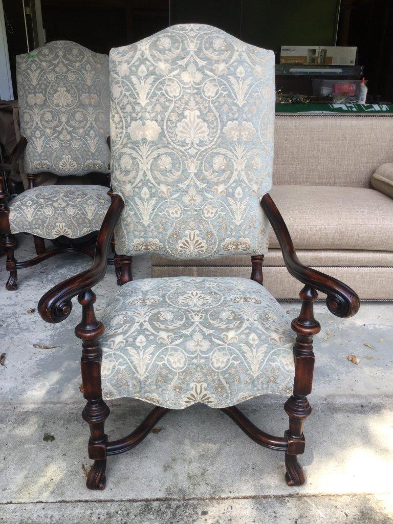 royalty chairs