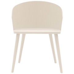 Fitt Hug 044 Cream White Chair by Victor Carrasco