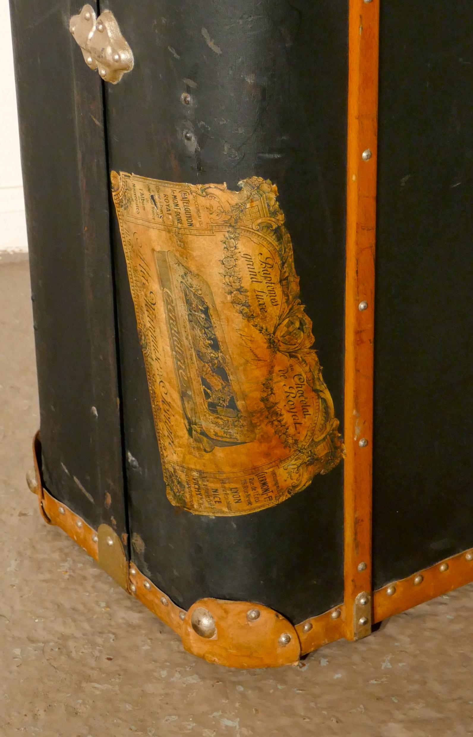 Steamer Trunk Fitted Cabin Trunk Wardrobe, (19. Jahrhundert)