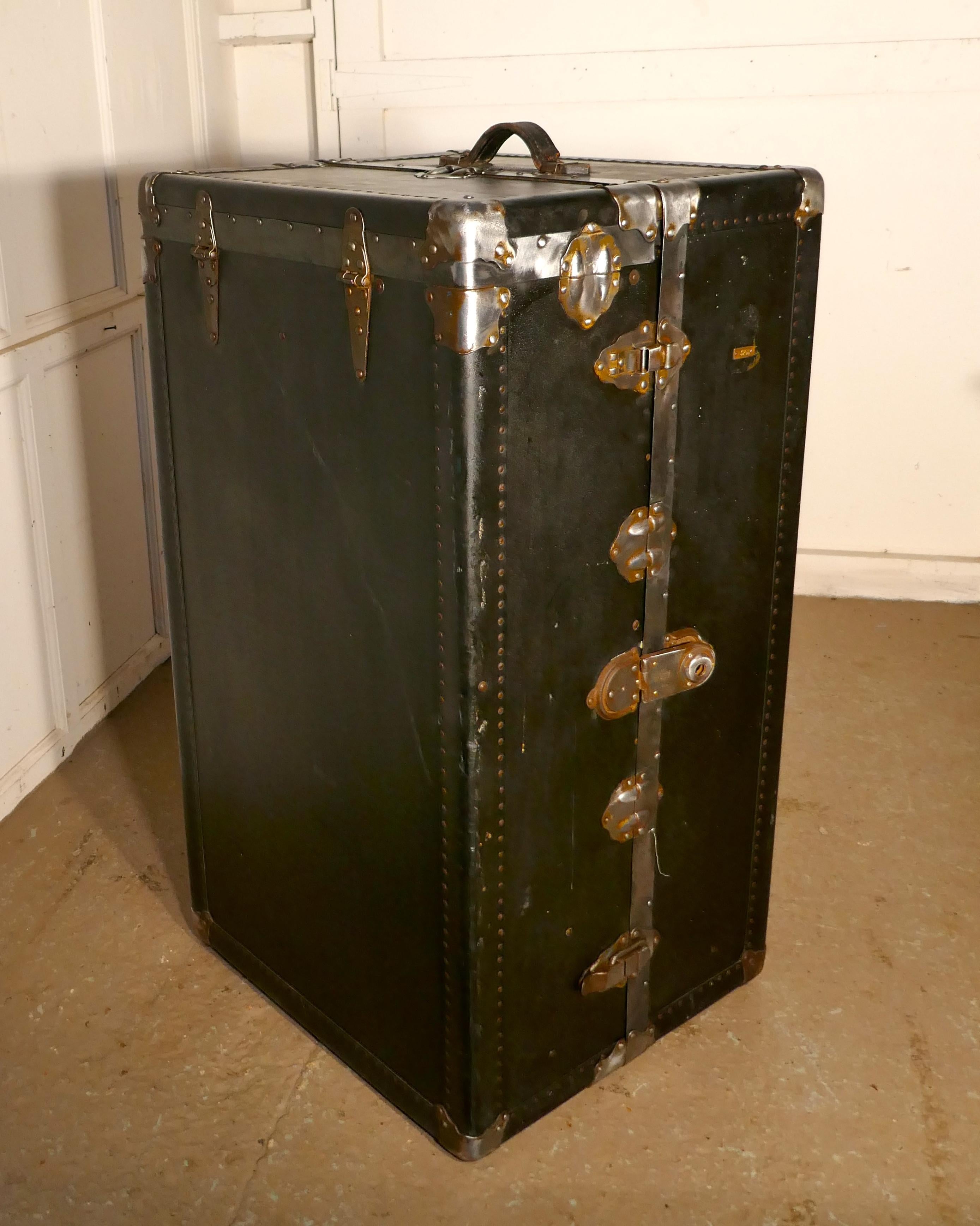 Fitted Steamer Trunk or Cabin Wardrobe, by Excelsior USA  A Superb piece   For Sale 1