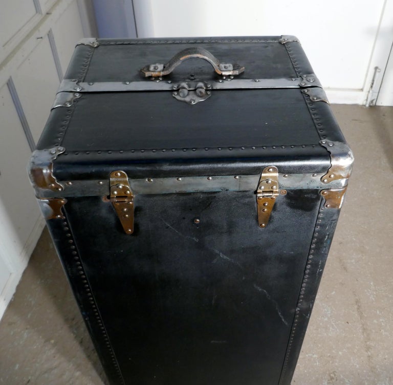 Fix up an antique steamer trunk – The Oakland Press