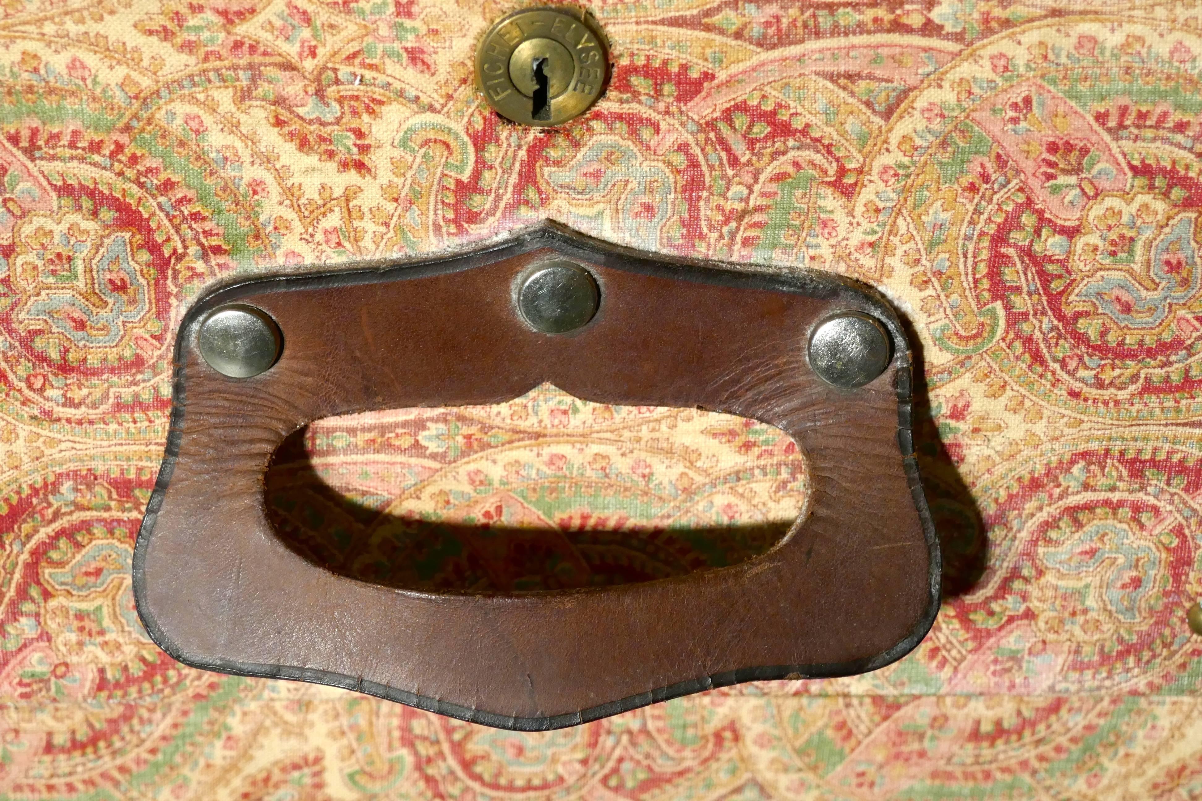 Malle à vapeur ajustée ou armoire de cabine:: Portmanteau de Fichet 1