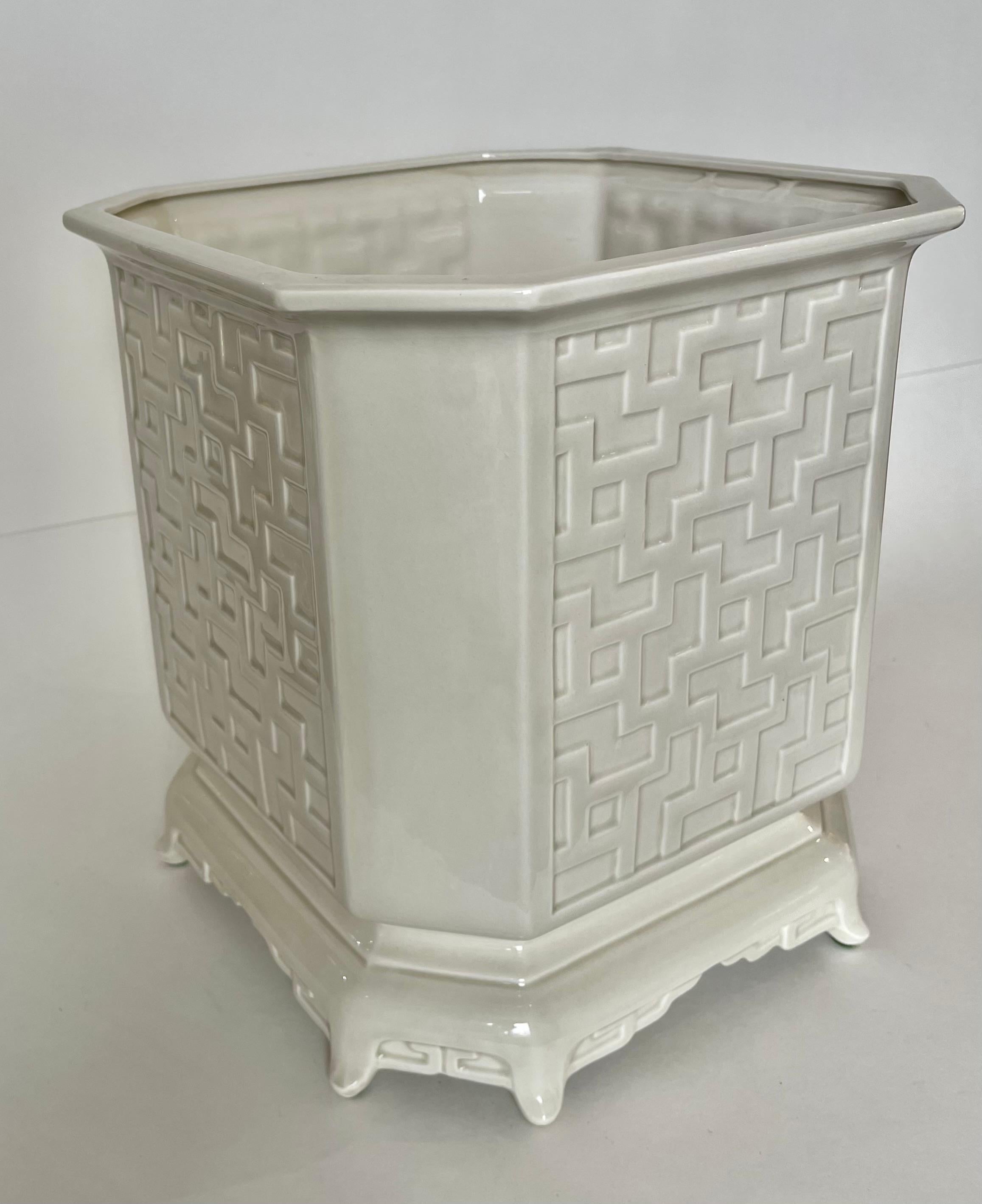 Fitz and Floyd Cache Pot In Good Condition For Sale In West Palm Beach, FL