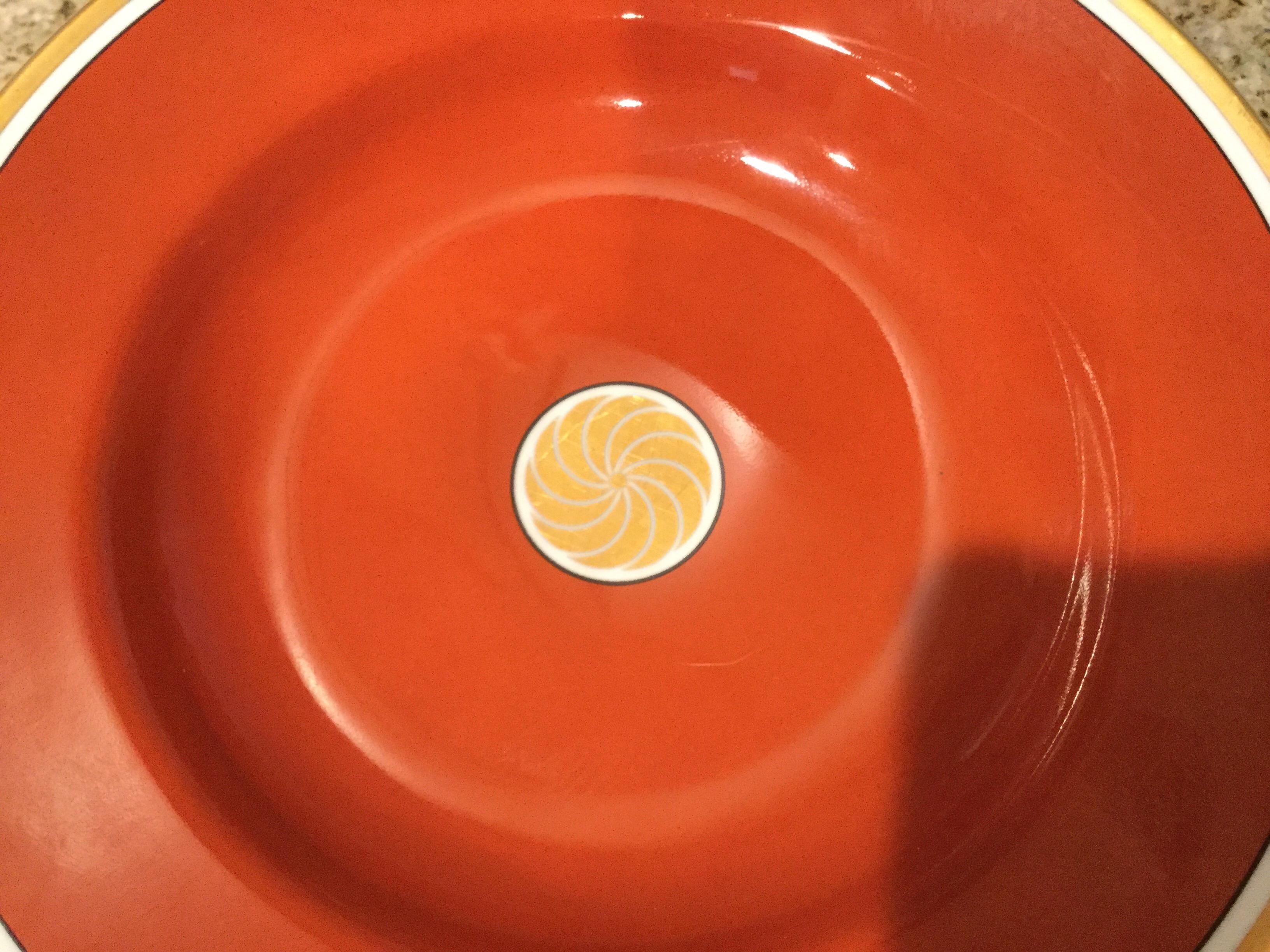 Late 20th Century Fitz and Floyd Medaillon d’Or Set of 10 Persimmon and Gold Soup Plates, 1979