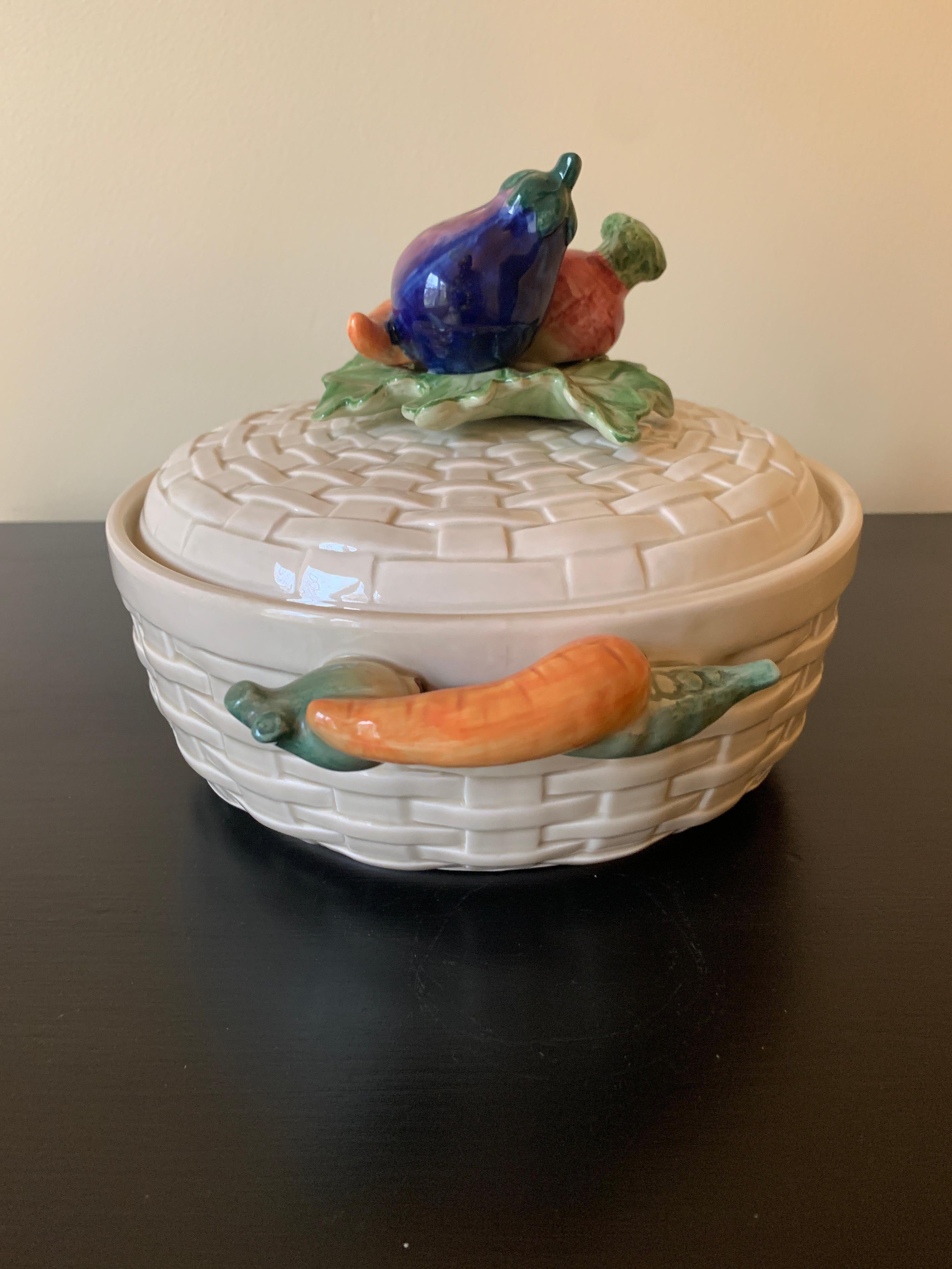 Fitz & Floyd Glazed Ceramic Trompe l'Oeil Woven Basket With Vegetables Casserole For Sale 2