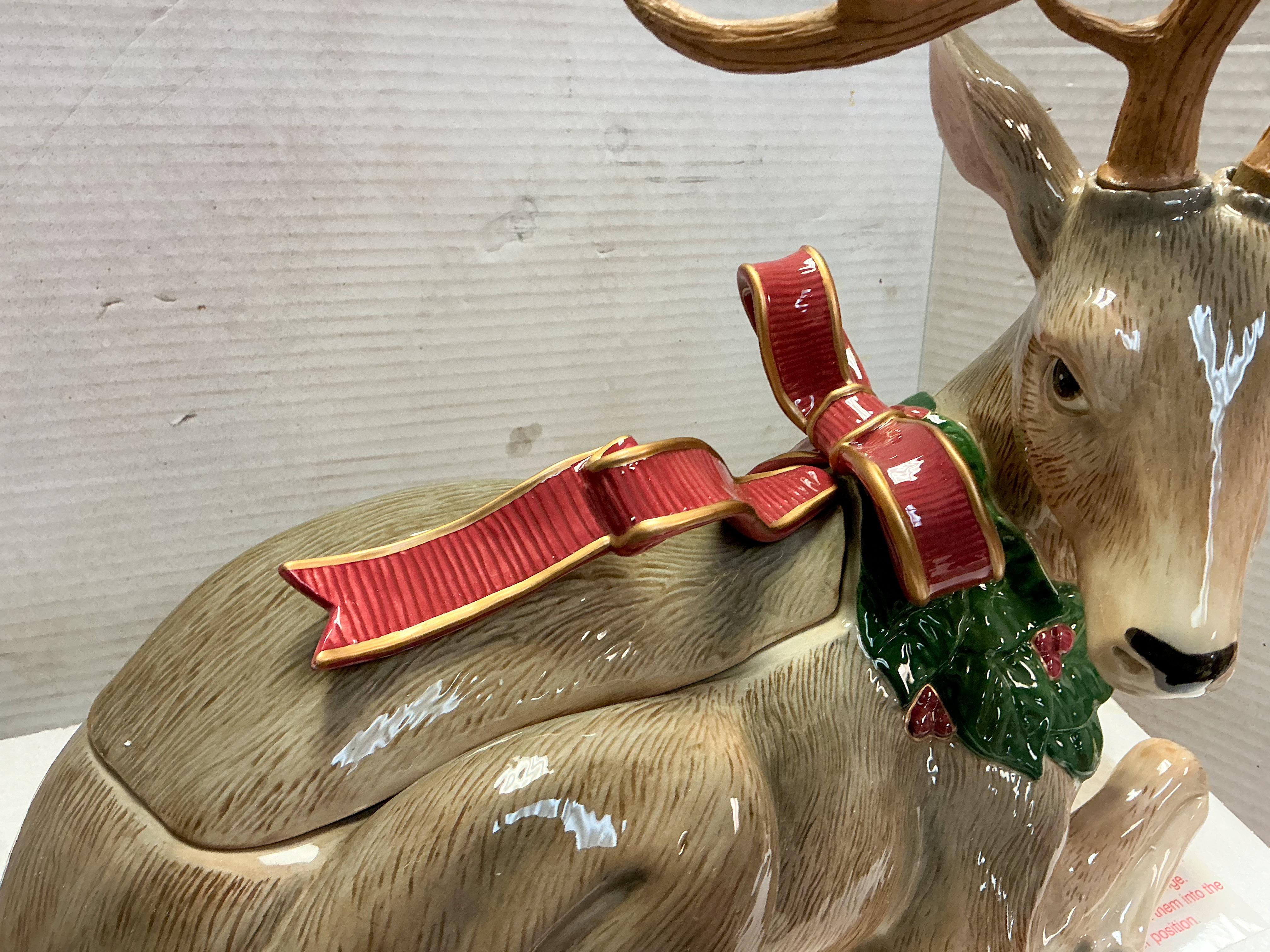 Ceramic Fitz & Floyd Hand Painted Christmas Holiday Reindeer Centerpiece Tureen