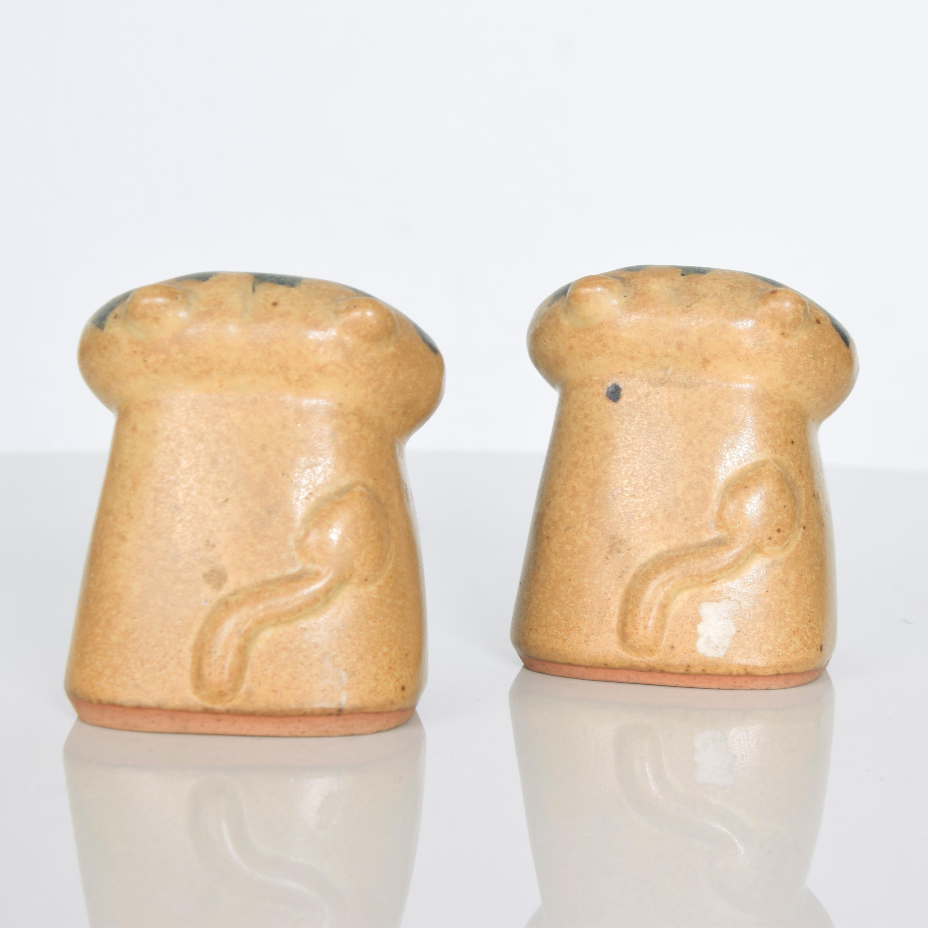 Mid-Century Modern 1970s Fitz & Floyd Lion Salt and Pepper Shaker Set Stoneware Pottery Art