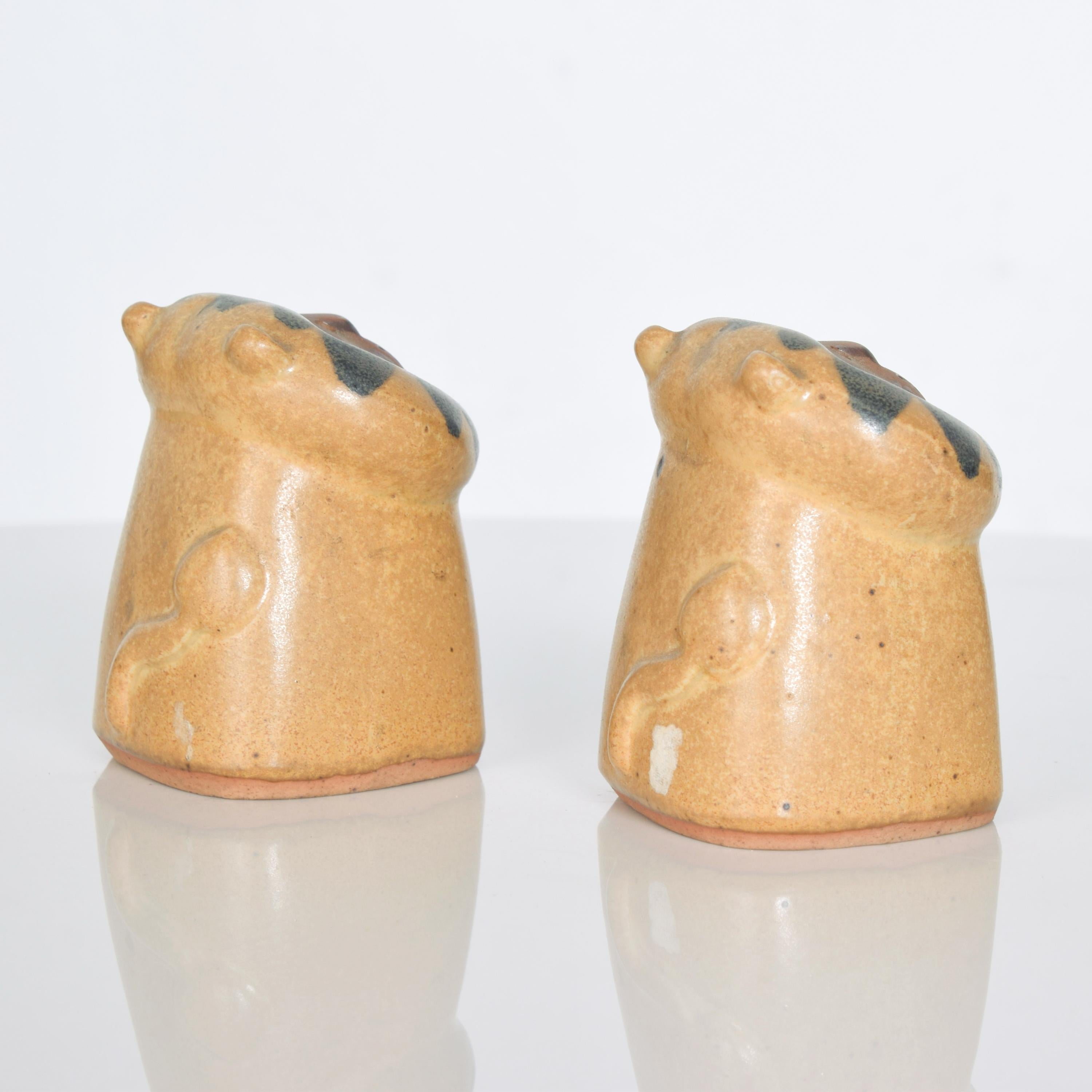 Japanese 1970s Fitz & Floyd Lion Salt and Pepper Shaker Set Stoneware Pottery Art