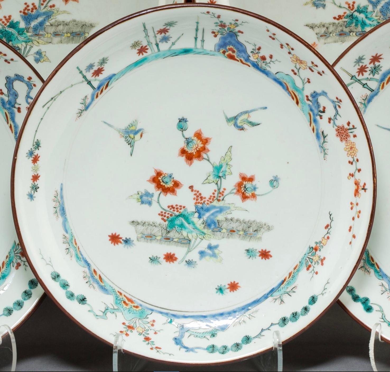 Five 18th Century Qing Dynasty Enameled Porcelain Chinese Export Plates In Good Condition In Dallas, TX
