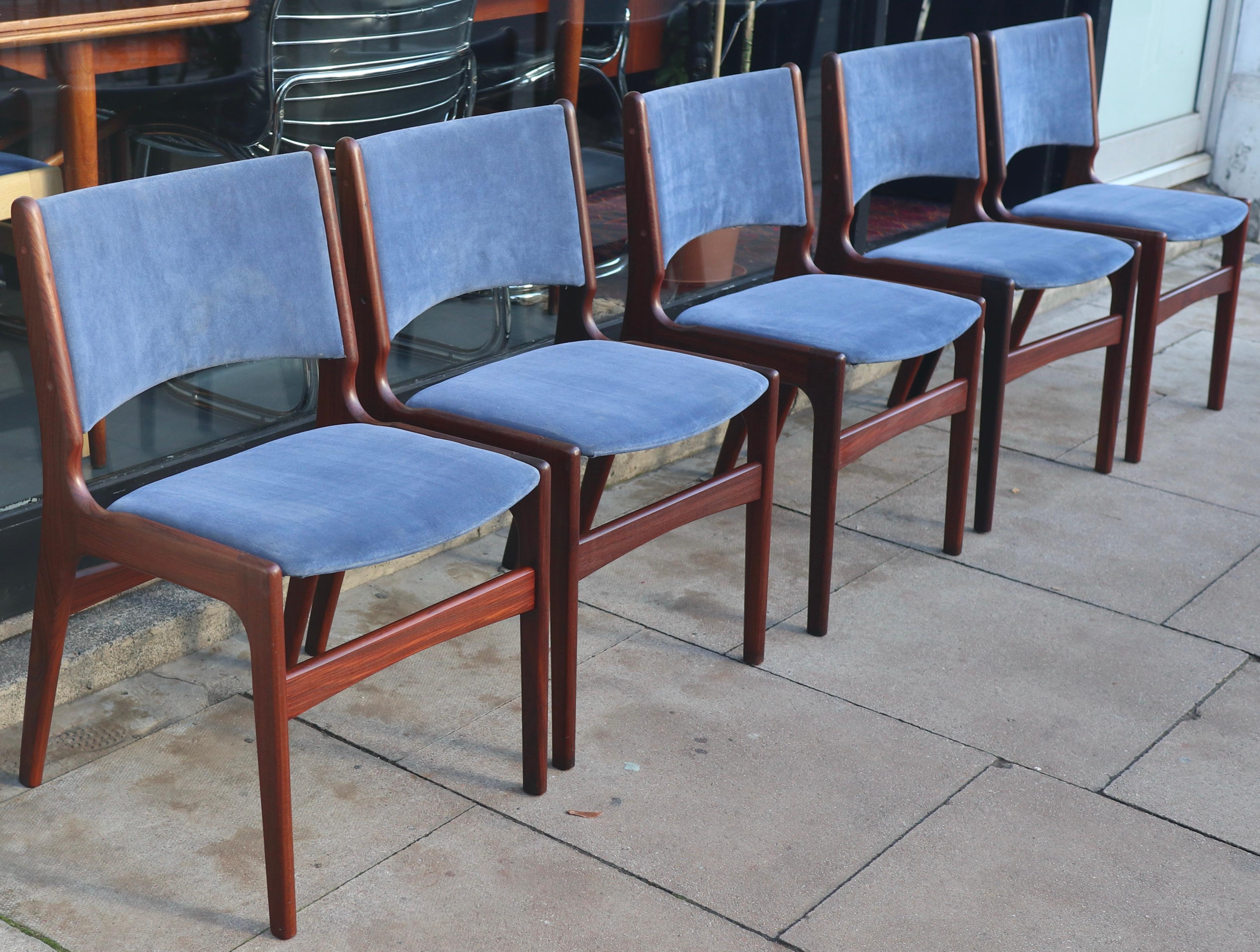 Cinq chaises de salle à manger danoises Erik Buch « Modèle 89 » des années 1960  en vente 8