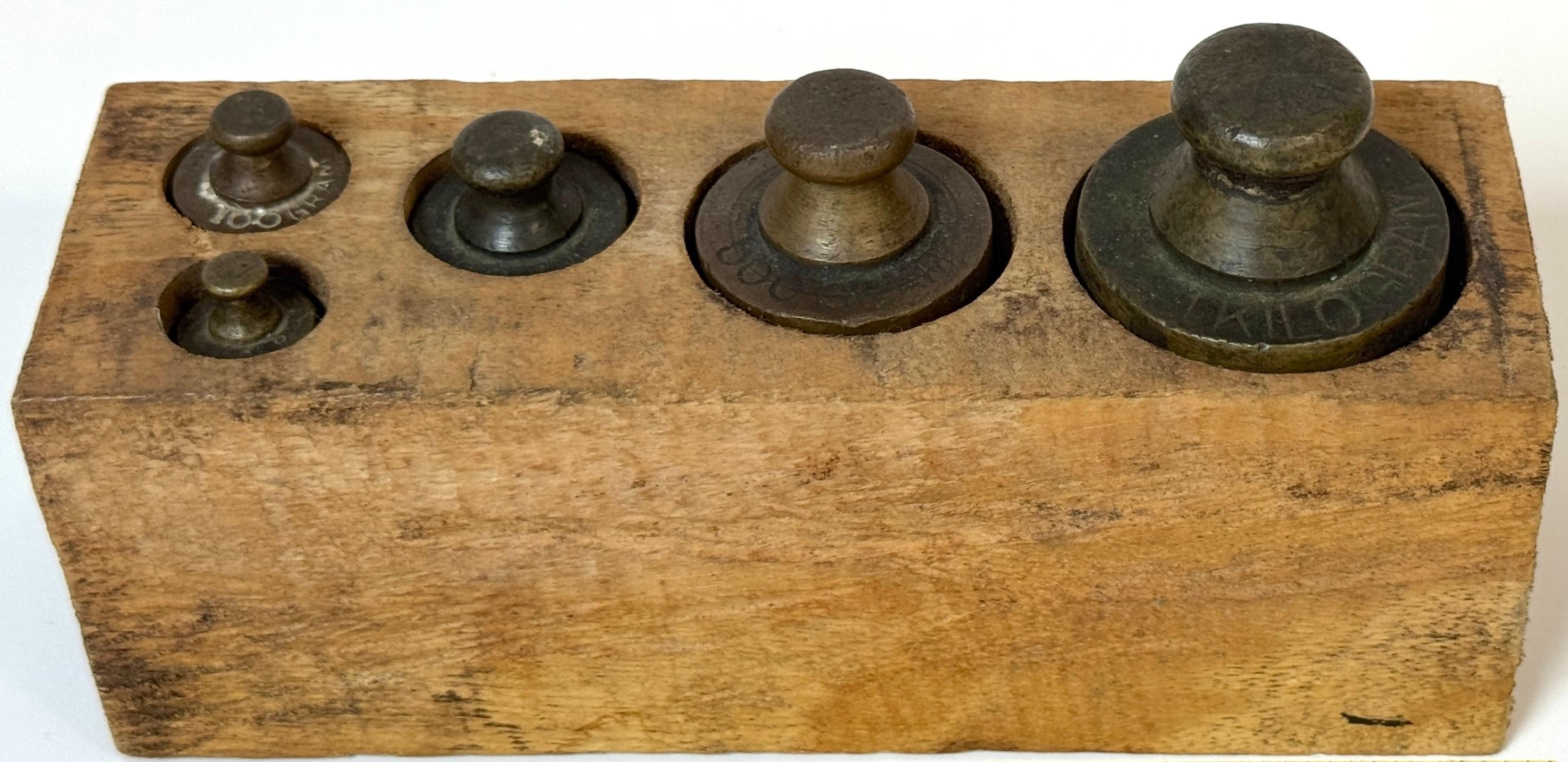 Five 19th C. French Bronze Metric (Apothecary ) Weights, Original Wooden Block en vente 1