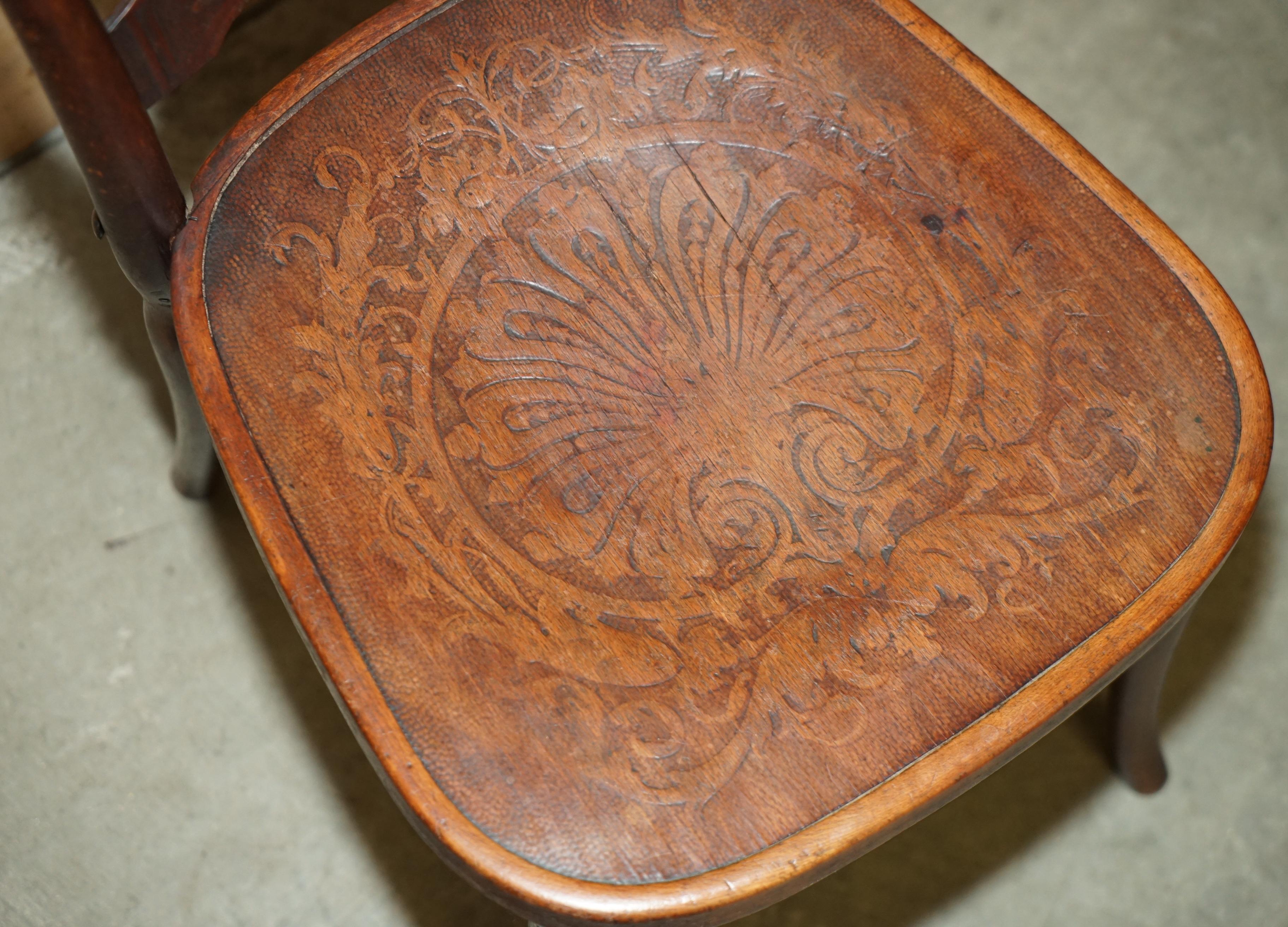 FiVE ANTIQUE JACOB & JOESEF KOHN CIRCA 1850 THONET BENTWOOD CHERUB DINING CHAIRS in vendita 2