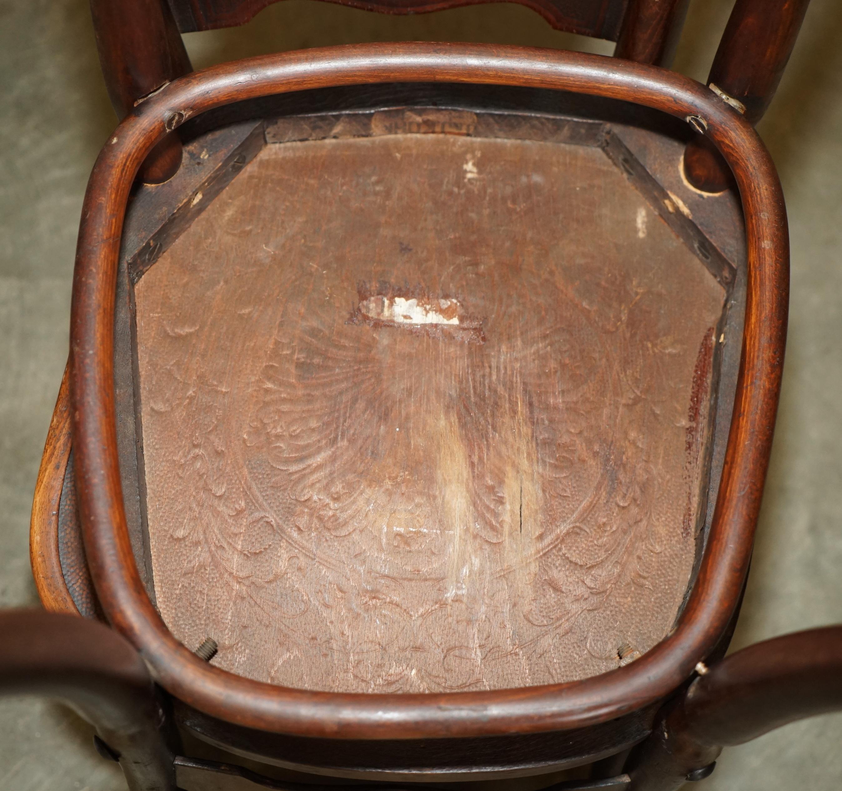 FiVE ANTIQUE JACOB & JOESEF KOHN CIRCA 1850 THONET BENTWOOD CHERUB DINING CHAIRS in vendita 9